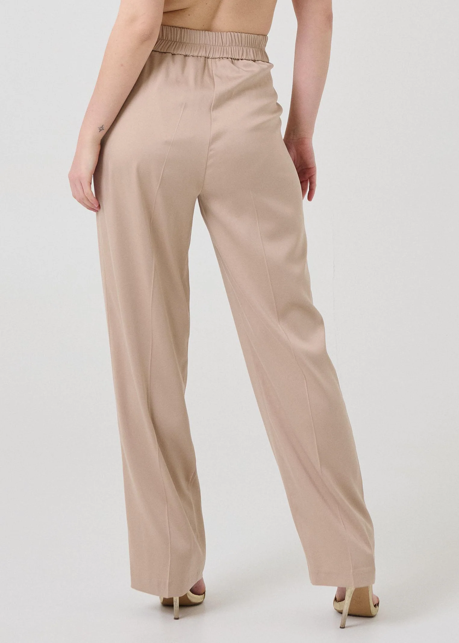 Pantalone a vita alta Armoire beige con pinces - Image 3