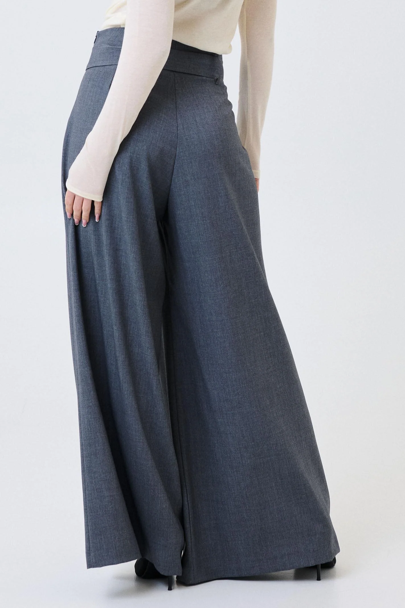 Pantalone a palazzo Armoire grigio antracite con pinces - Image 3