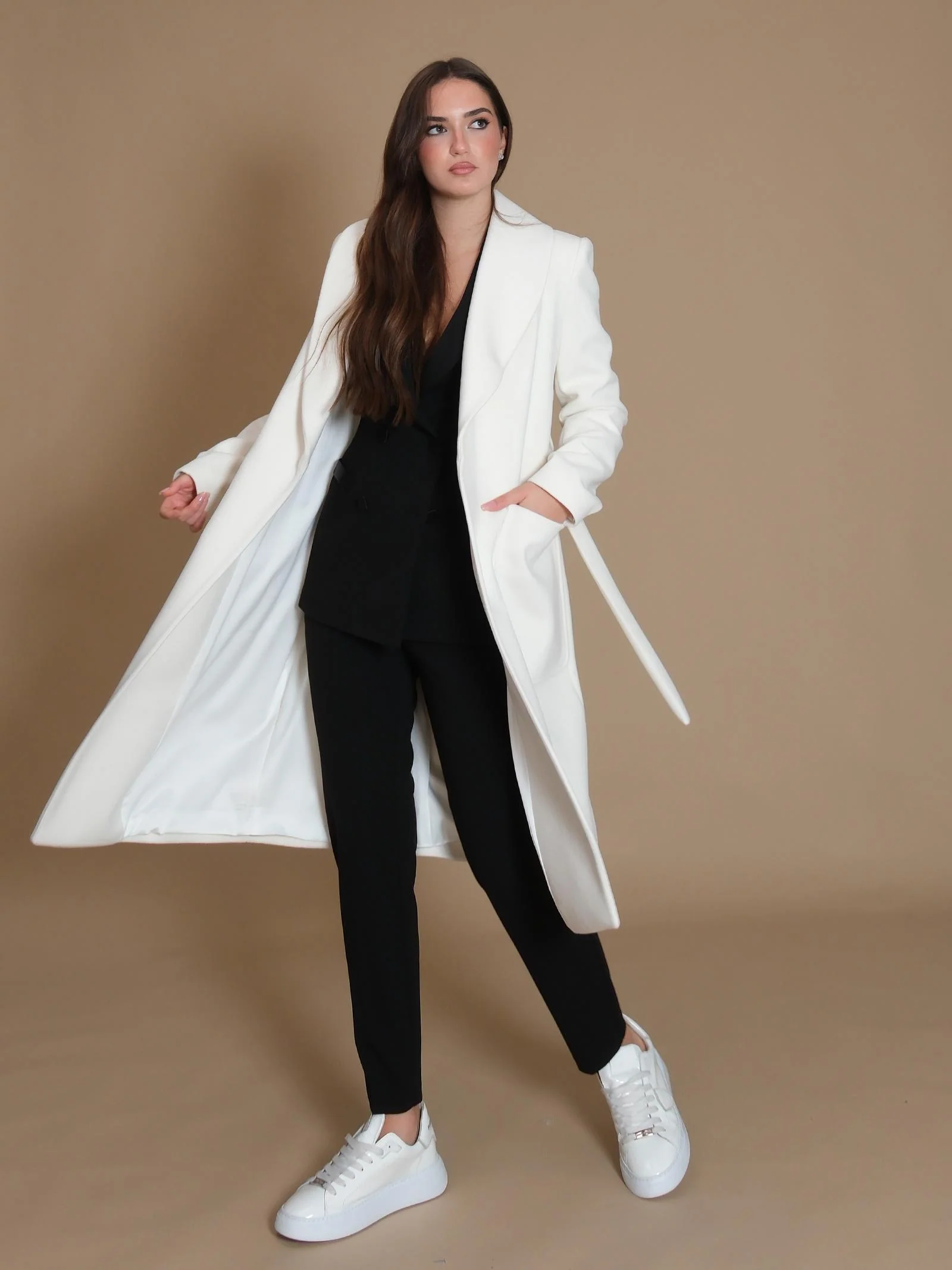 Cappotto Armoire a vestaglia con rever sciallato e tasconi panna - Image 2