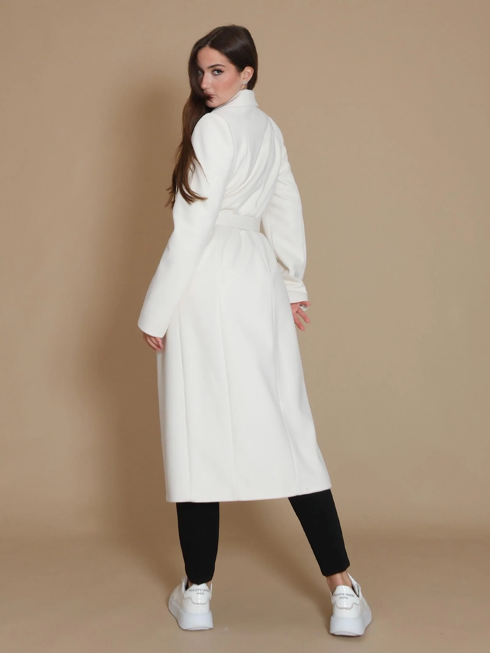 Cappotto Armoire lungo a vestaglia con tasche a filo bianco - Image 3