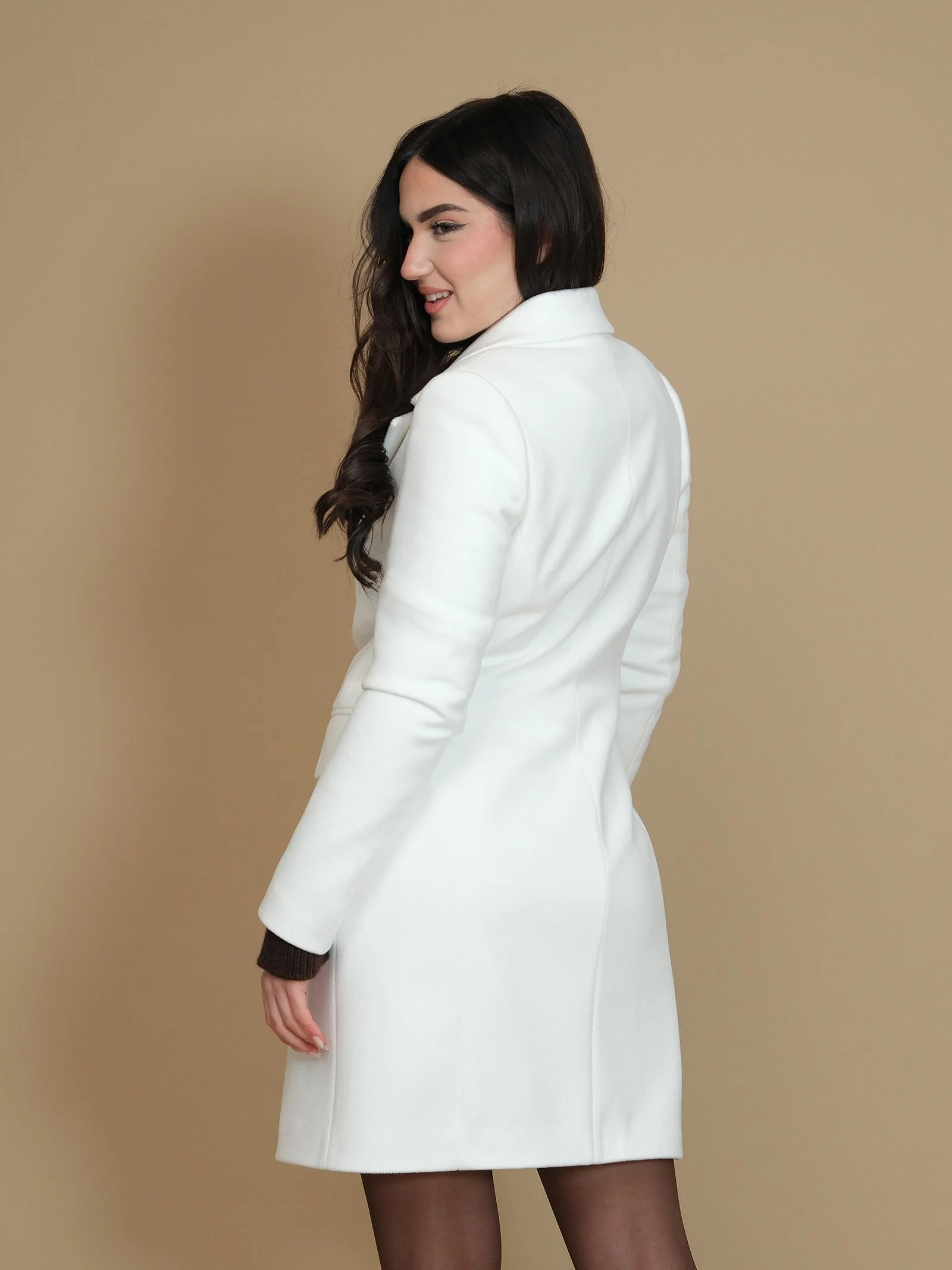Cappotto corto monopetto Armoire Antonella bianco - Image 3