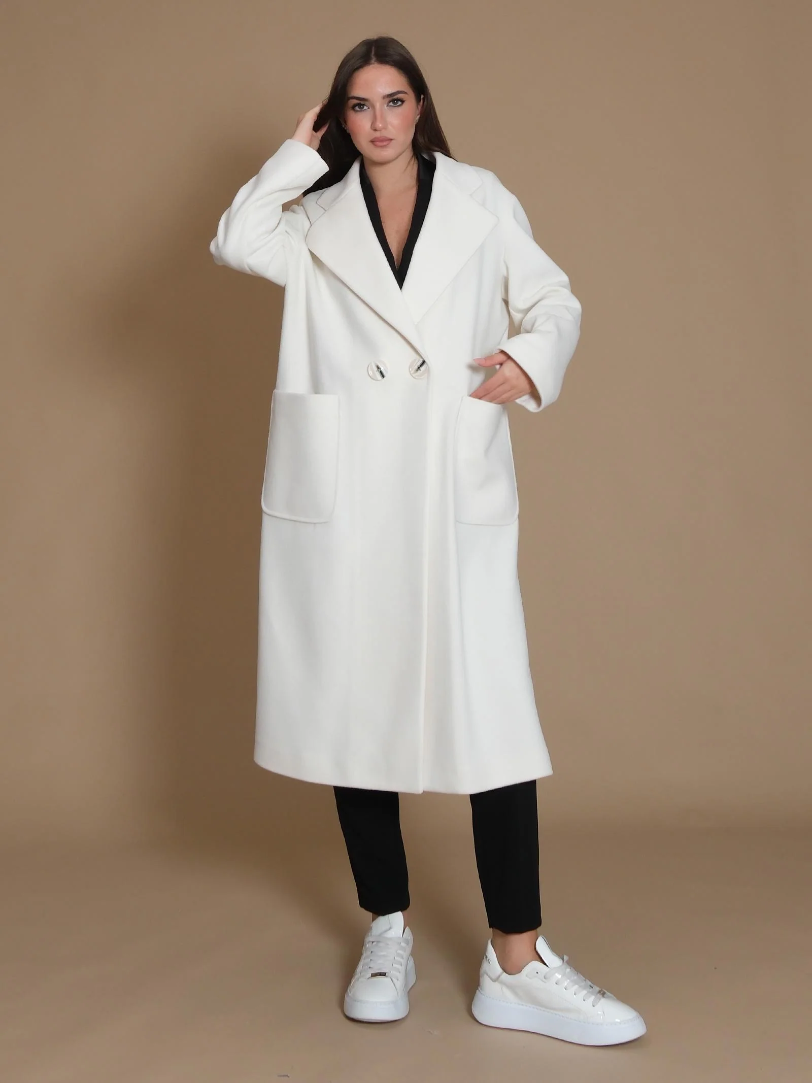 Cappotto over Armoire doppiopetto con tasconi panna