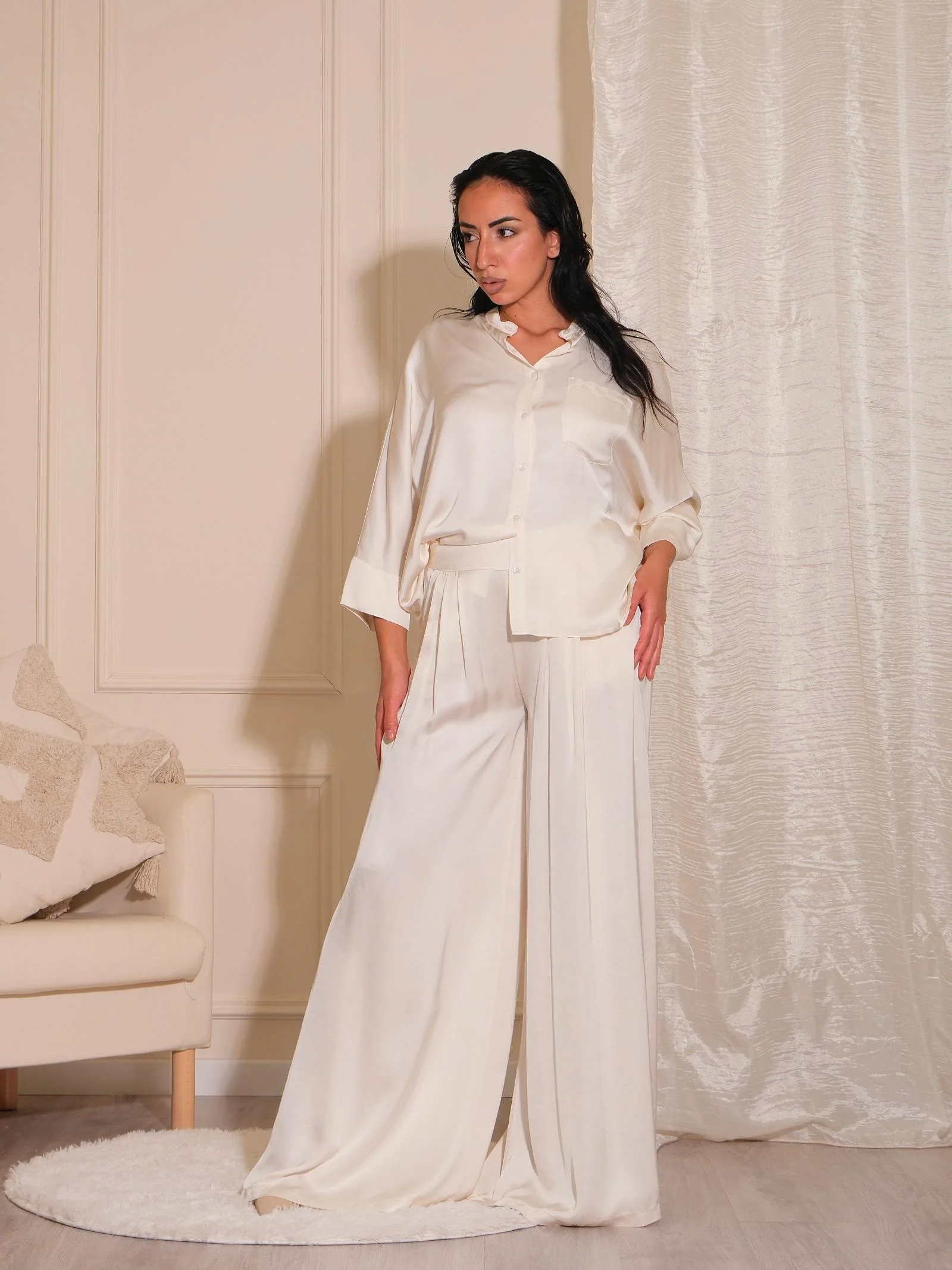 Pantalone a palazzo Armoire burro satinato con pinces - Image 4