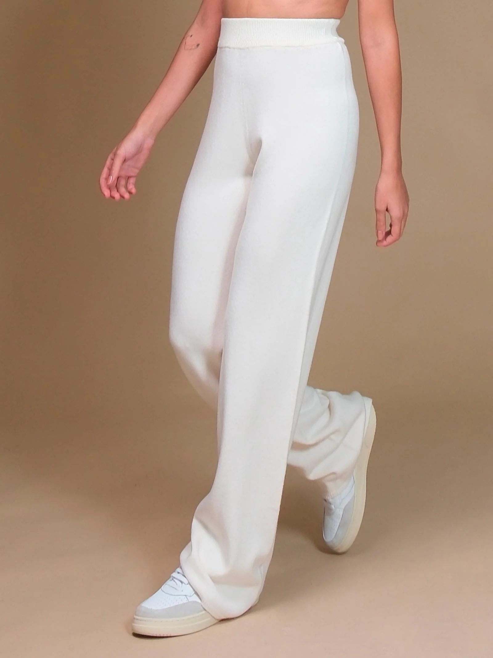 Pantalone a palazzo Armoire in maglia crema - Image 2