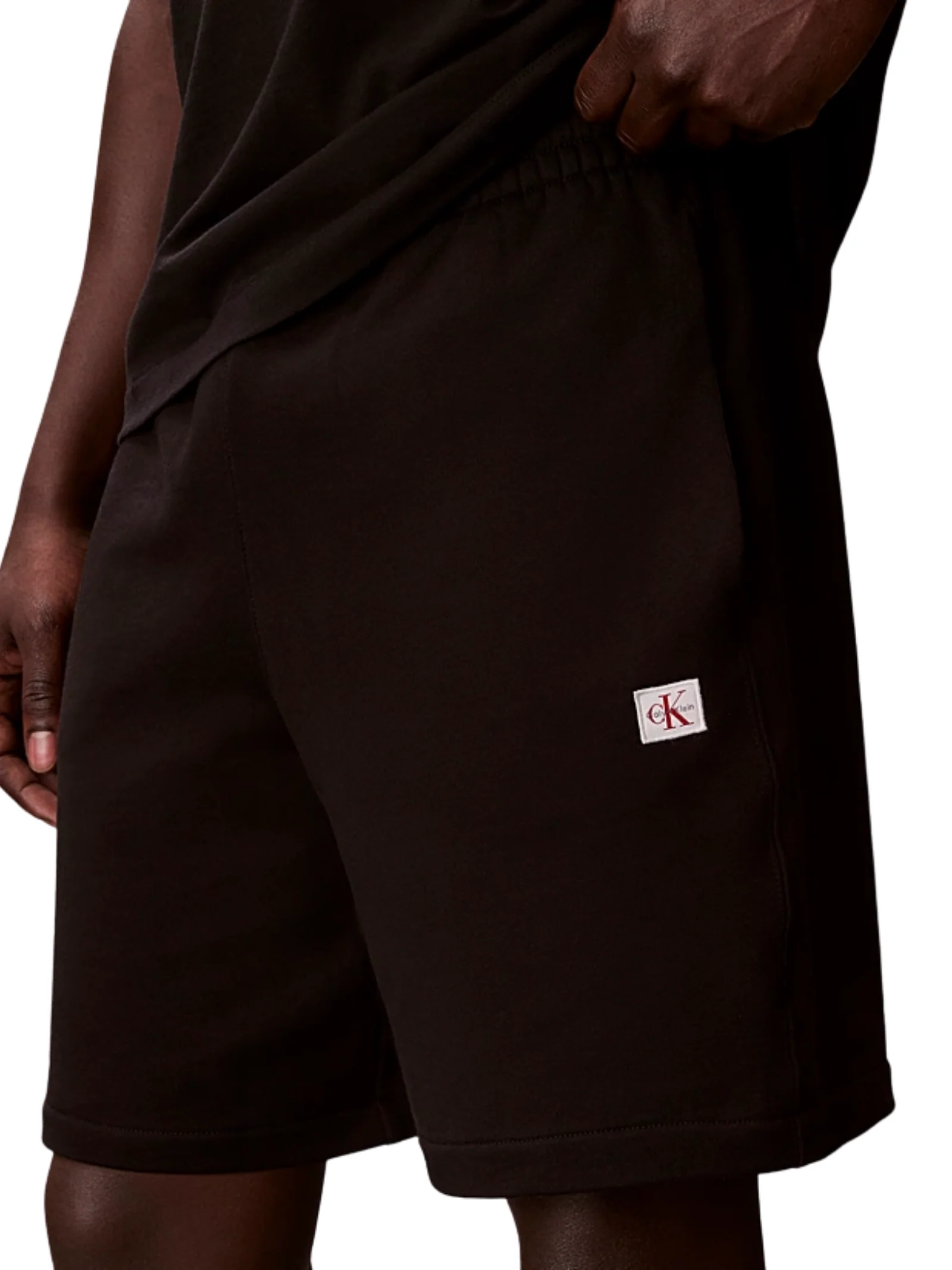 Bermuda in tuta Calvin Klein nero con stemma - Image 2