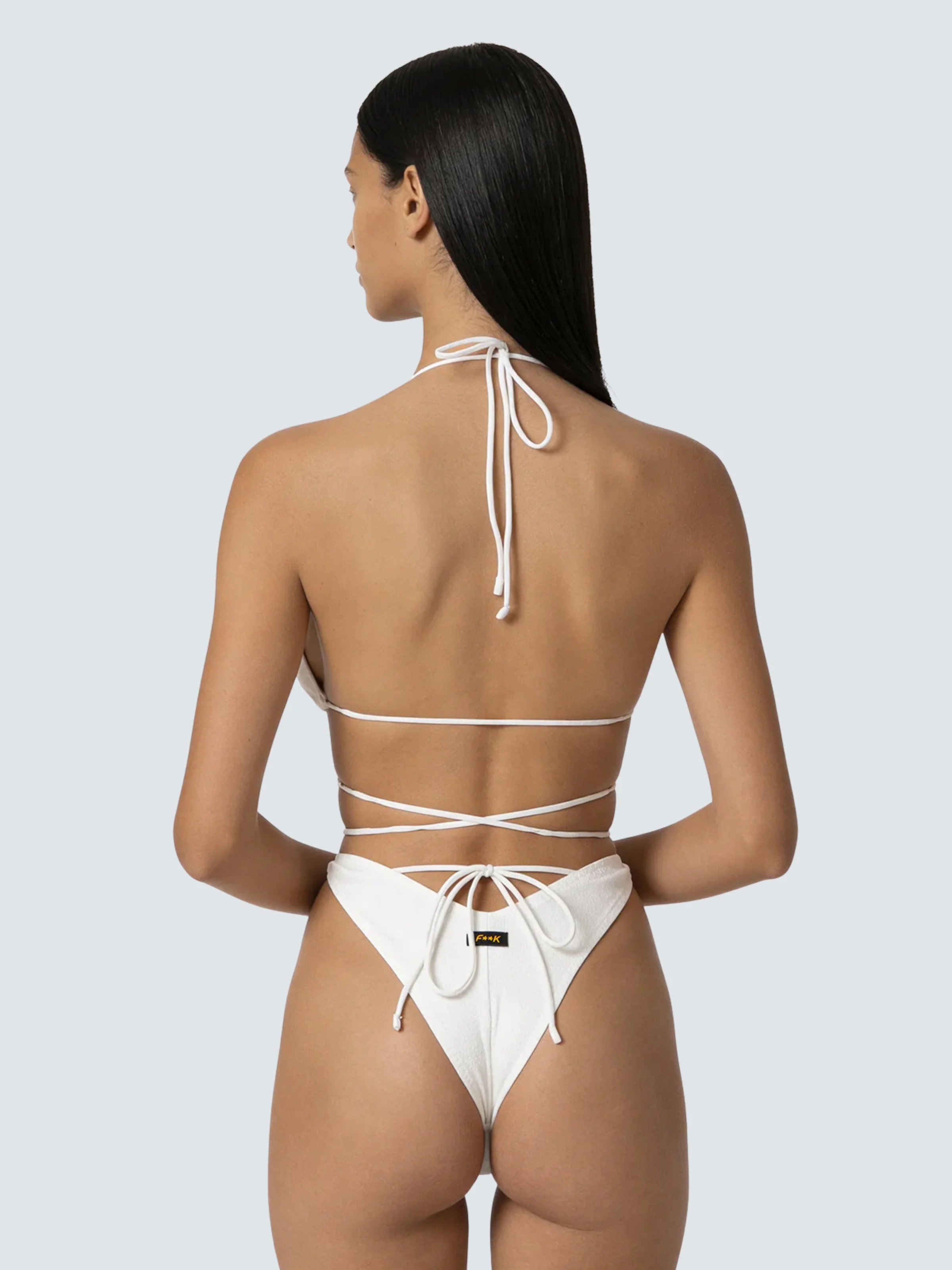 Bikini a due pezzi Fk bianco con intreccio in vita - Image 2