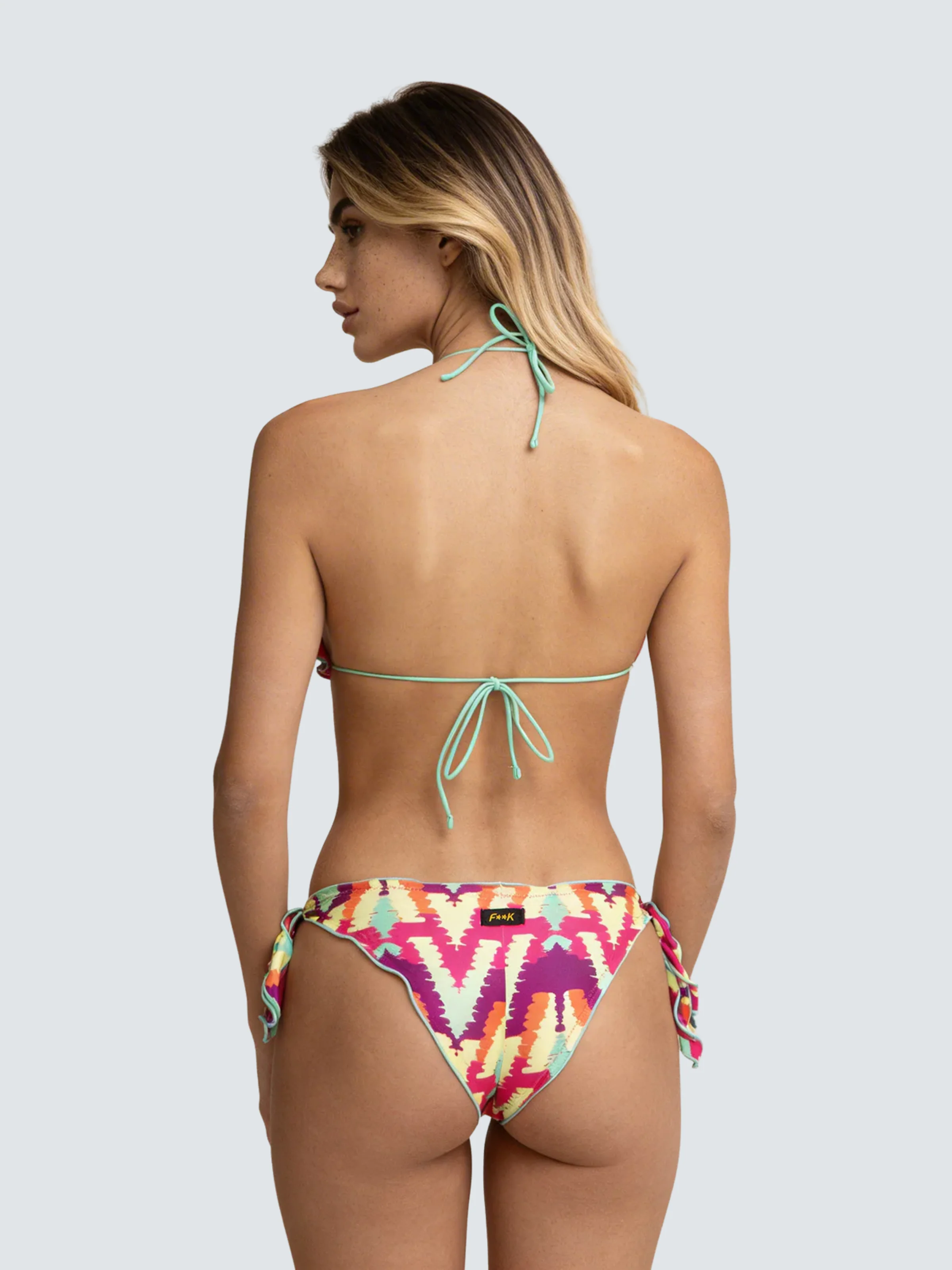 Bikini a due pezzi Fk multicolor con arriciatura sui bordi - Image 2
