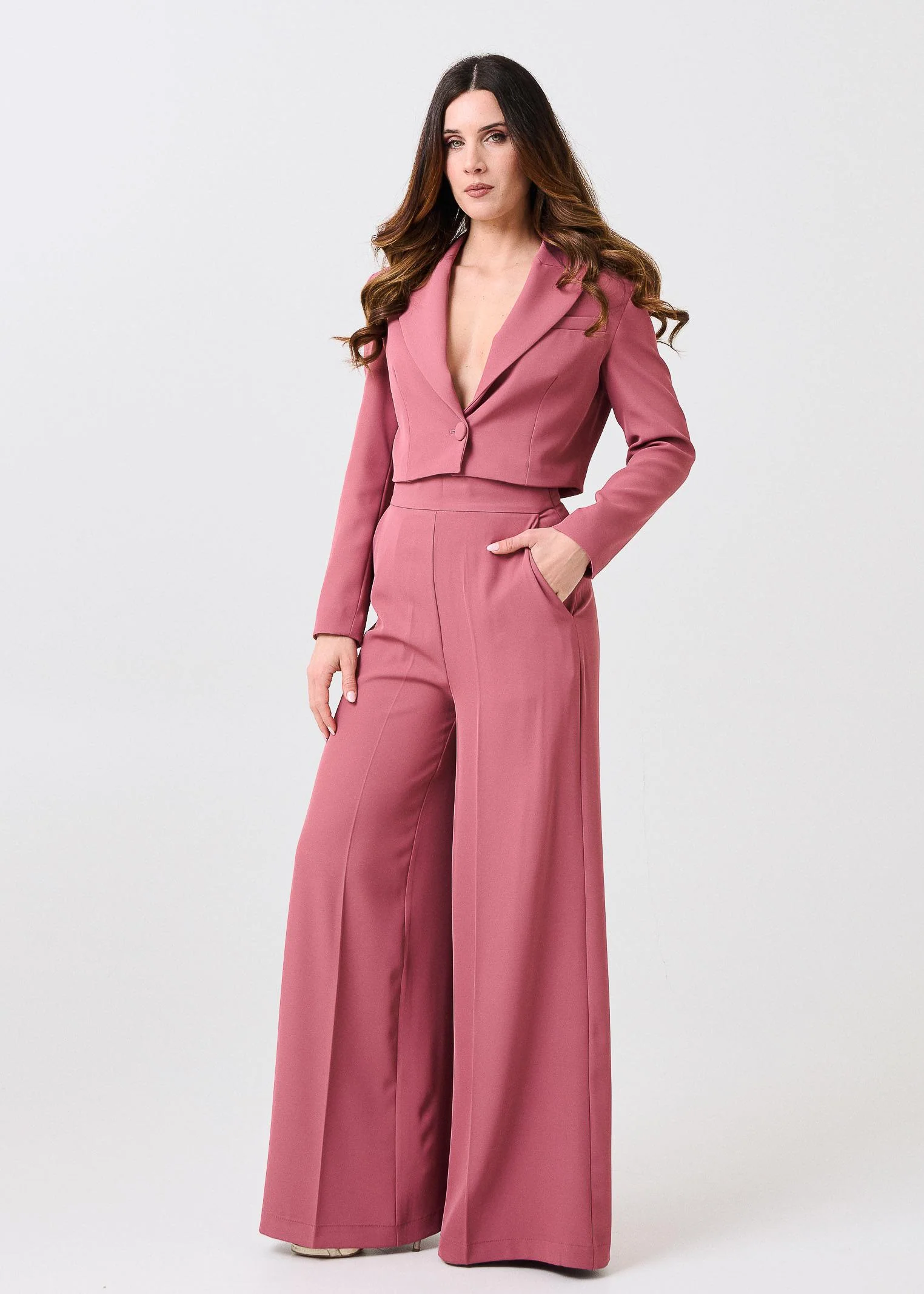 Blazer "Charme" Silence Limited viola cropped con piume - Image 4