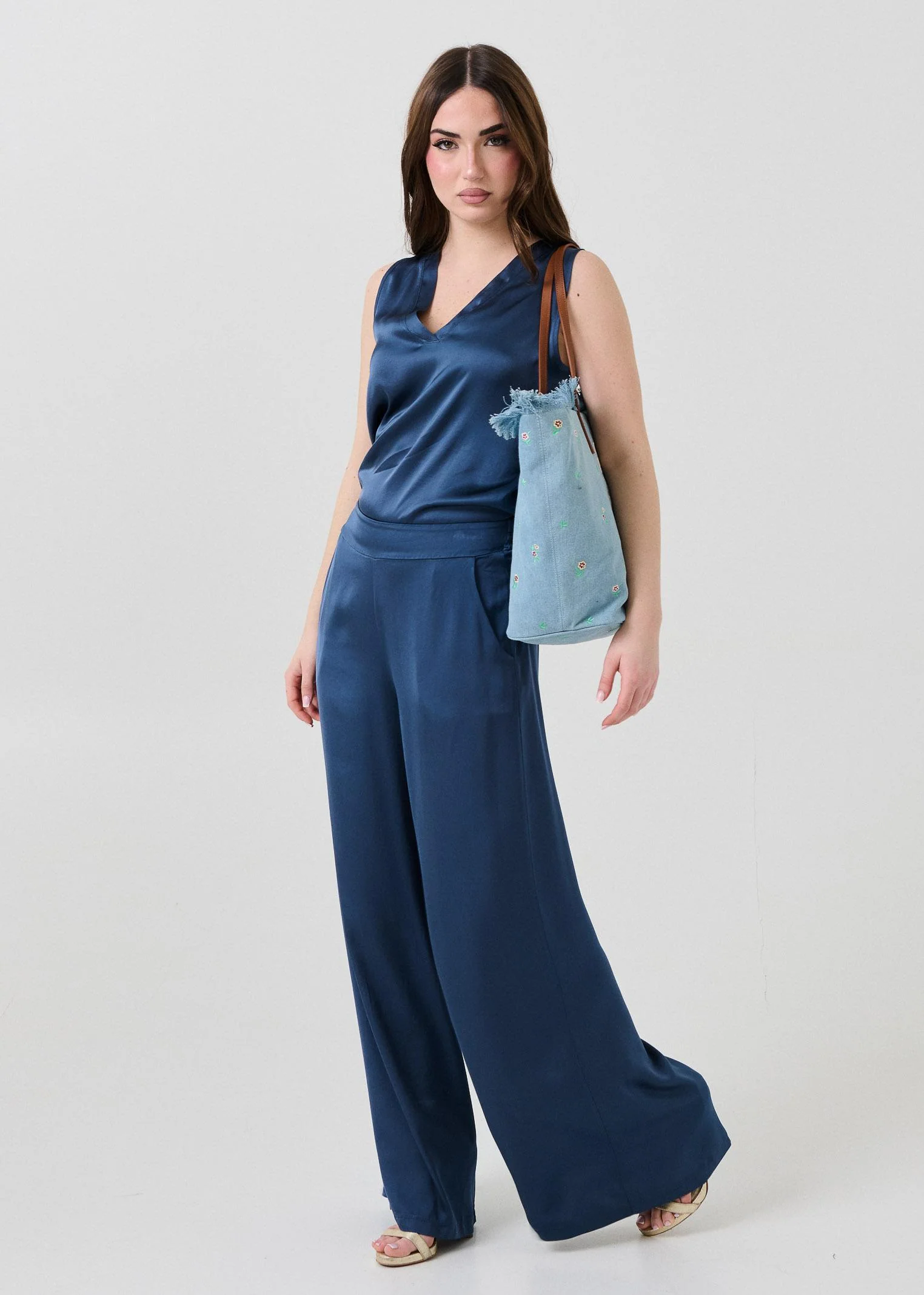 Blusa a giro maniche Armoire blu denim - Image 4