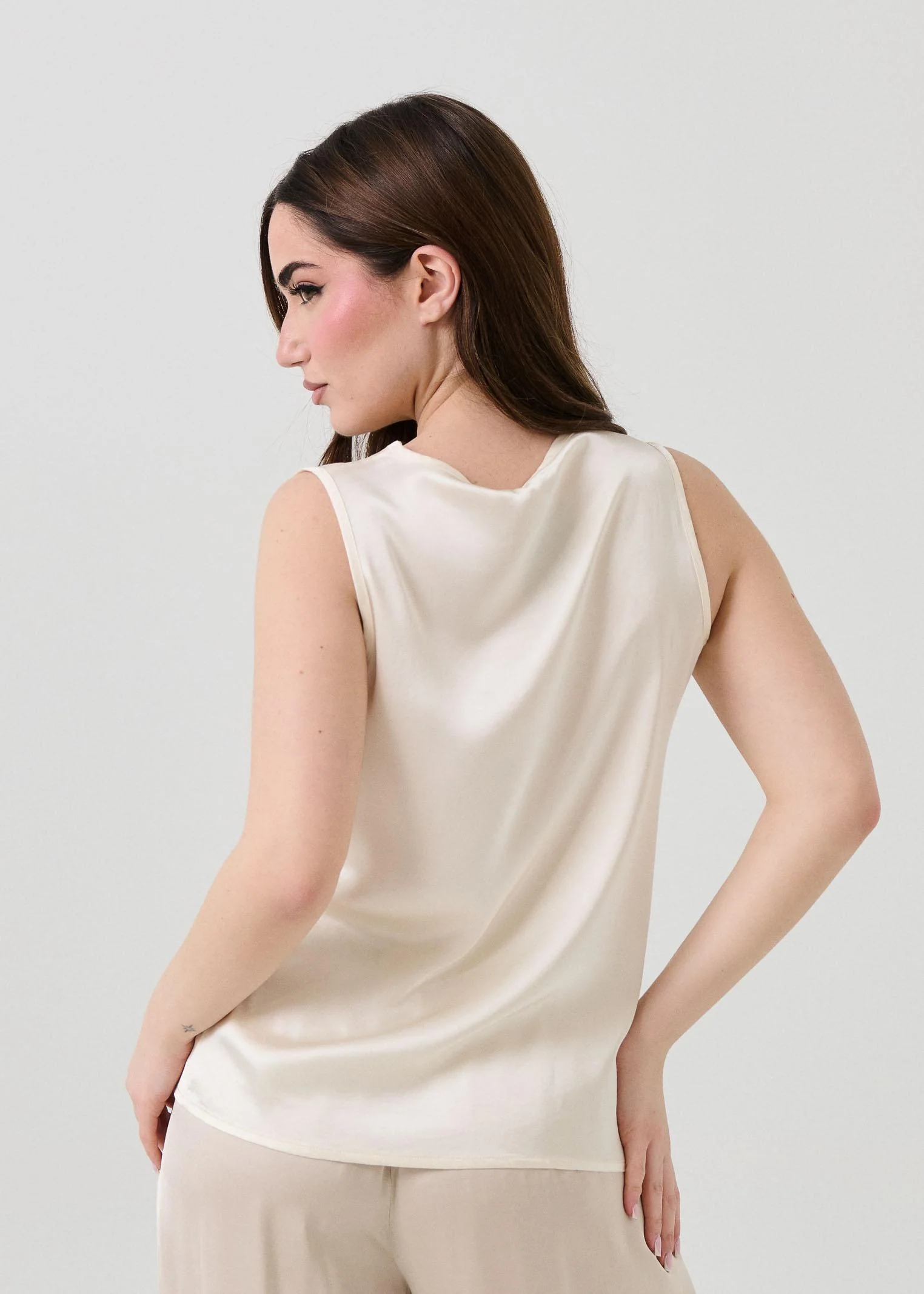 Blusa a giro maniche Armoire burro - Image 3