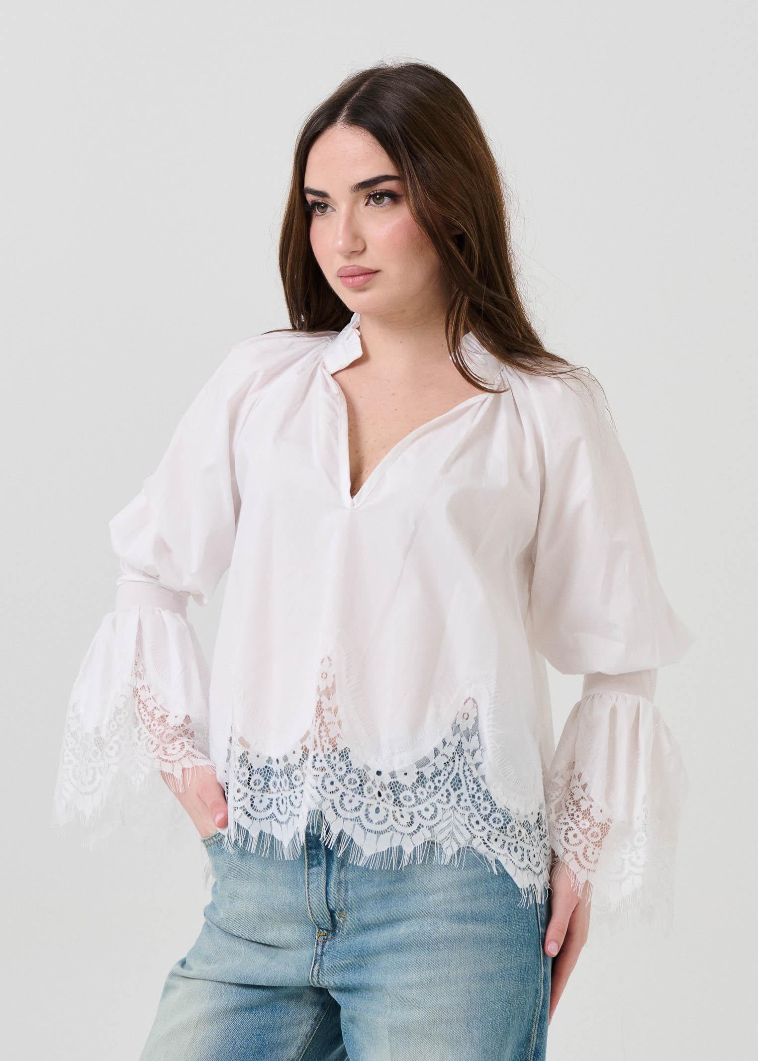 Blusa Haveone bianca con inserti in pizzo - Image 2