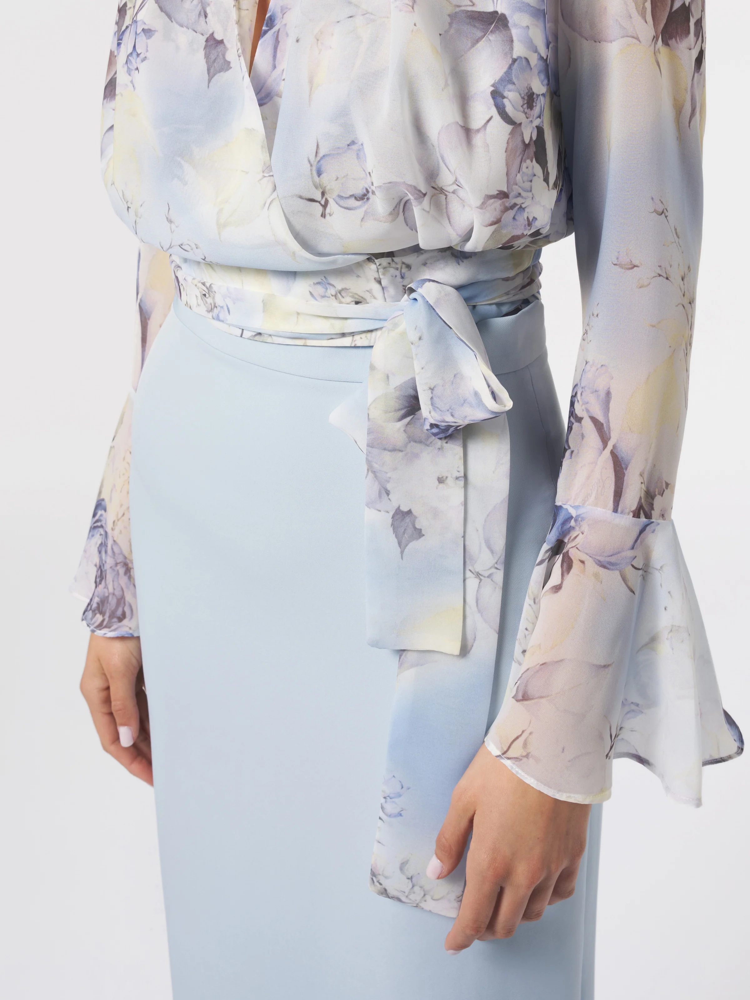 Blusa "Peony" Silence Limited azzurra - Image 3