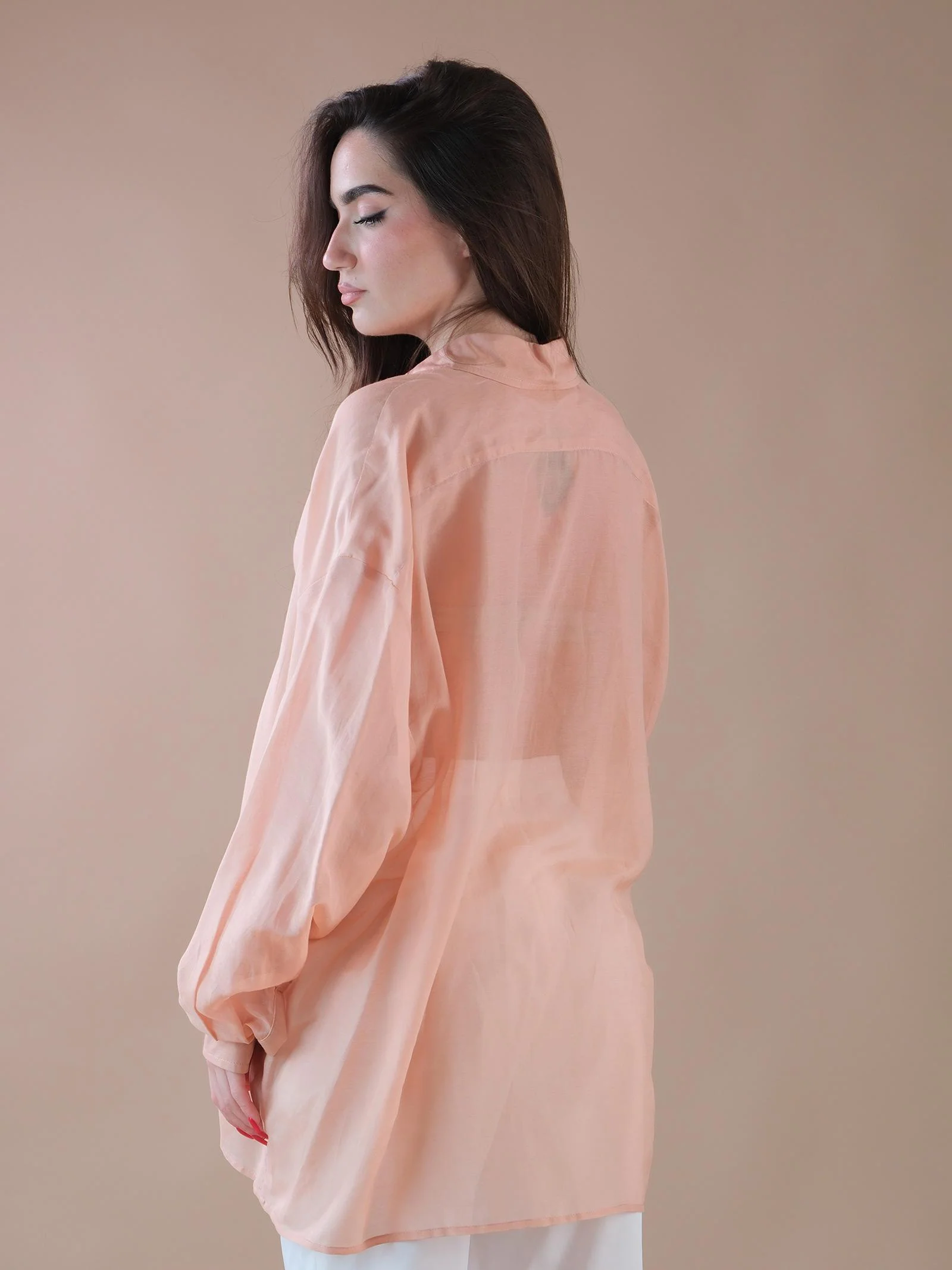 Camicia over rosa pesca velata in misto cotone e seta - Image 3