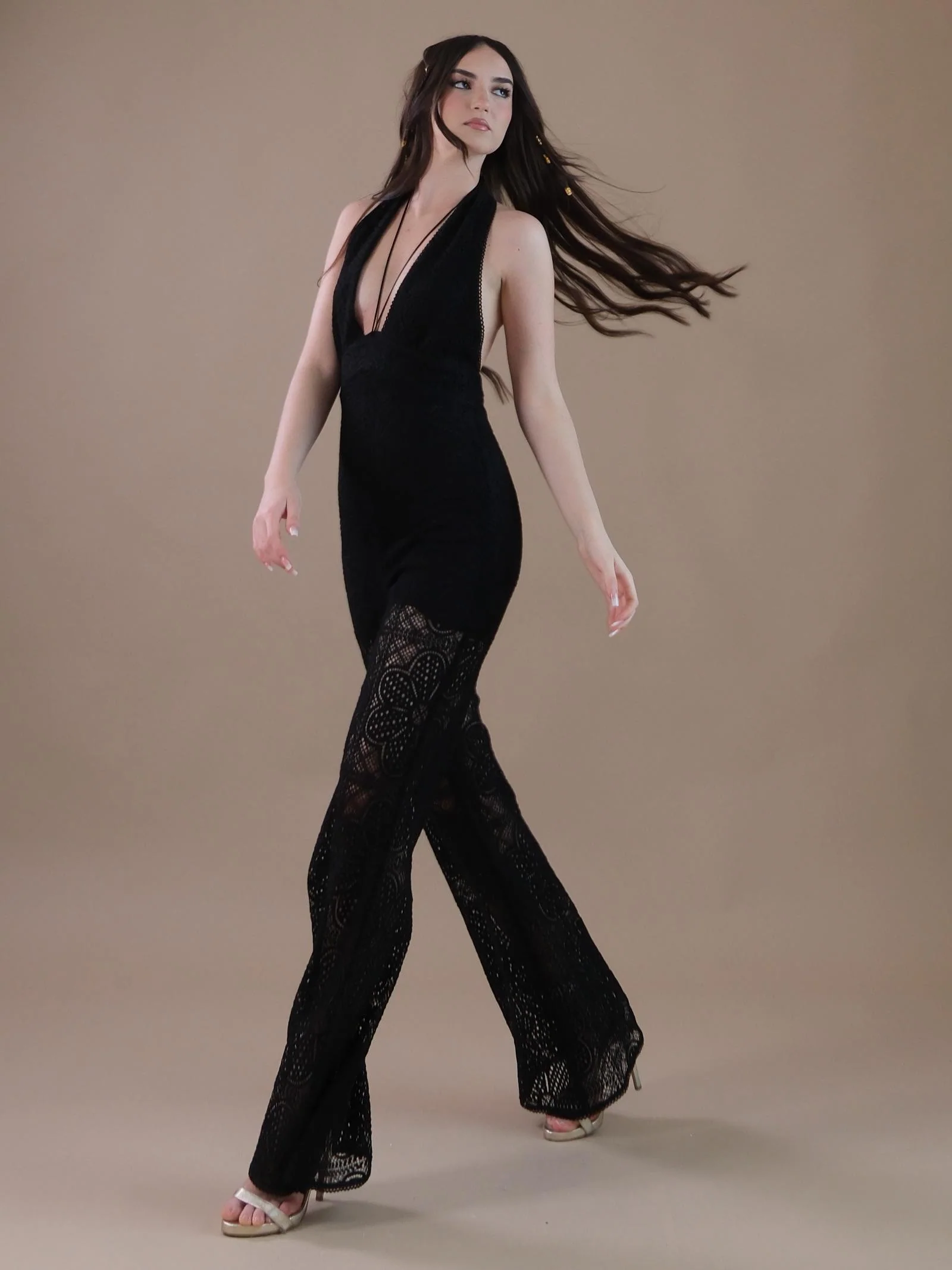 Jumpsuit traforata nera - Image 2