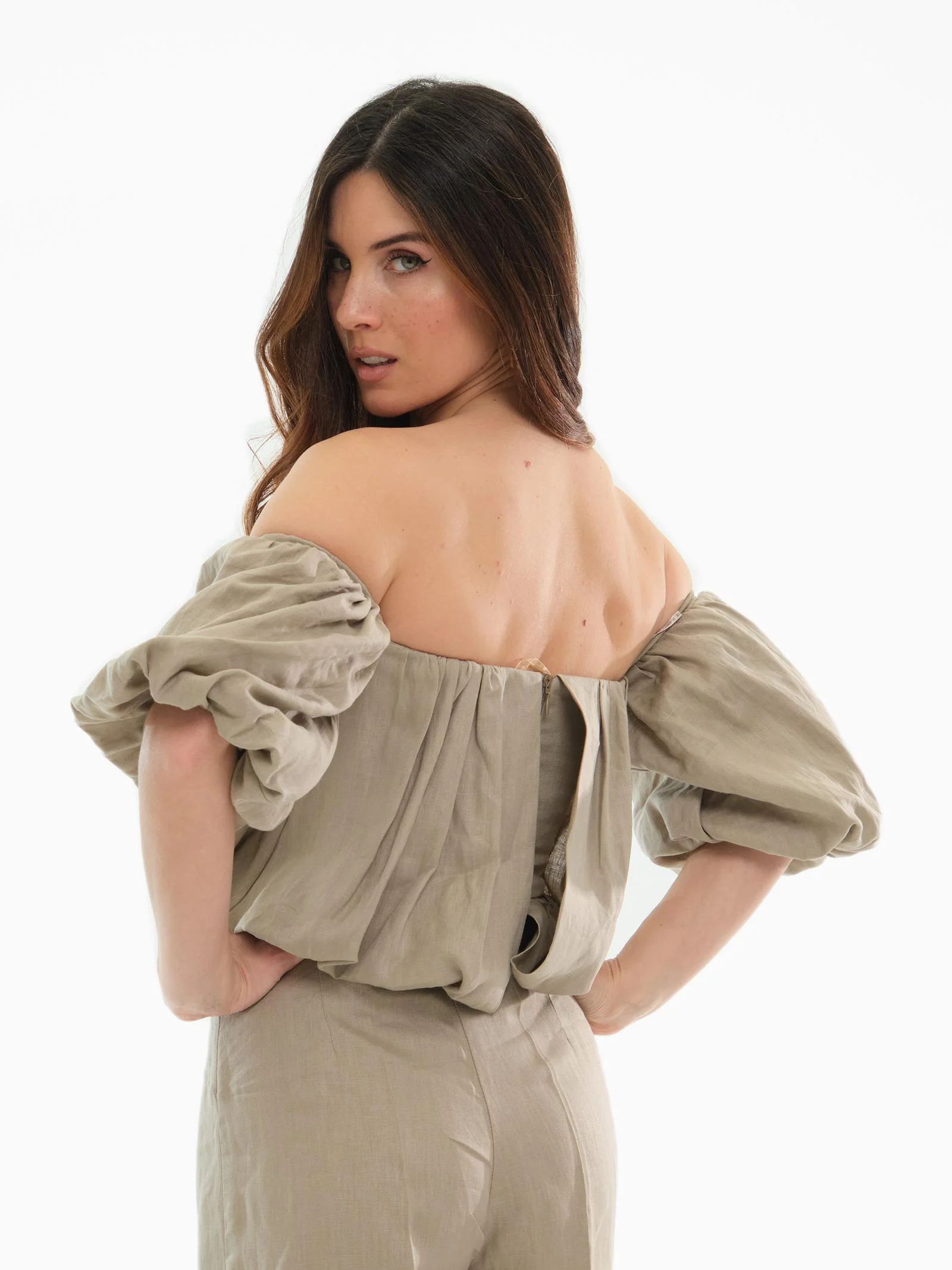 Top cropped Bohemian Vì taupe monospalla - Image 3
