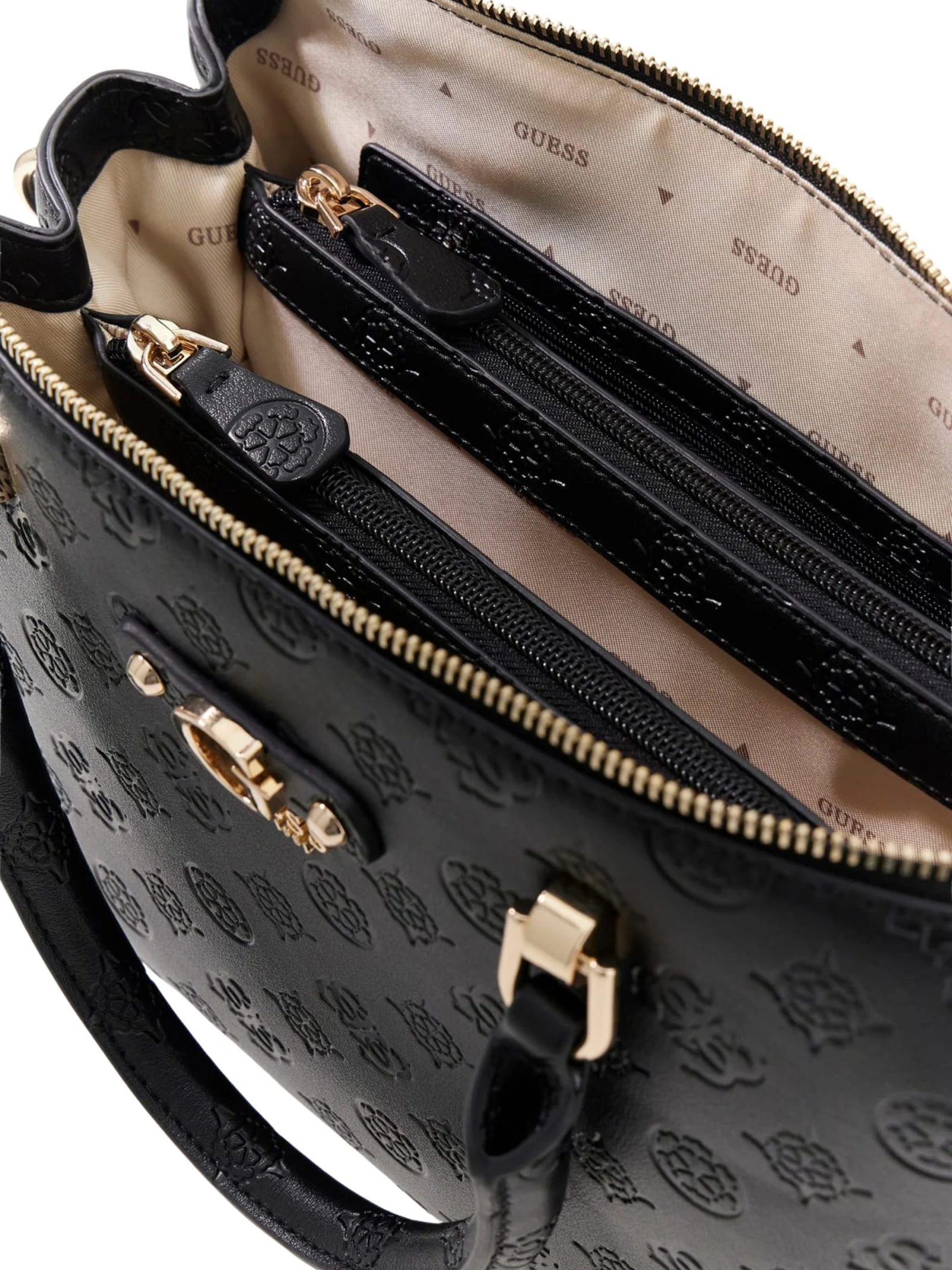 Borsa a mano Guess nera con logo all over impresso e charm pendenti - Image 3