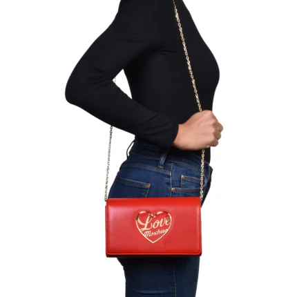 Borsa a tracolla Love Moschino rossa con cuore e logo dorato in rilievo - Image 4