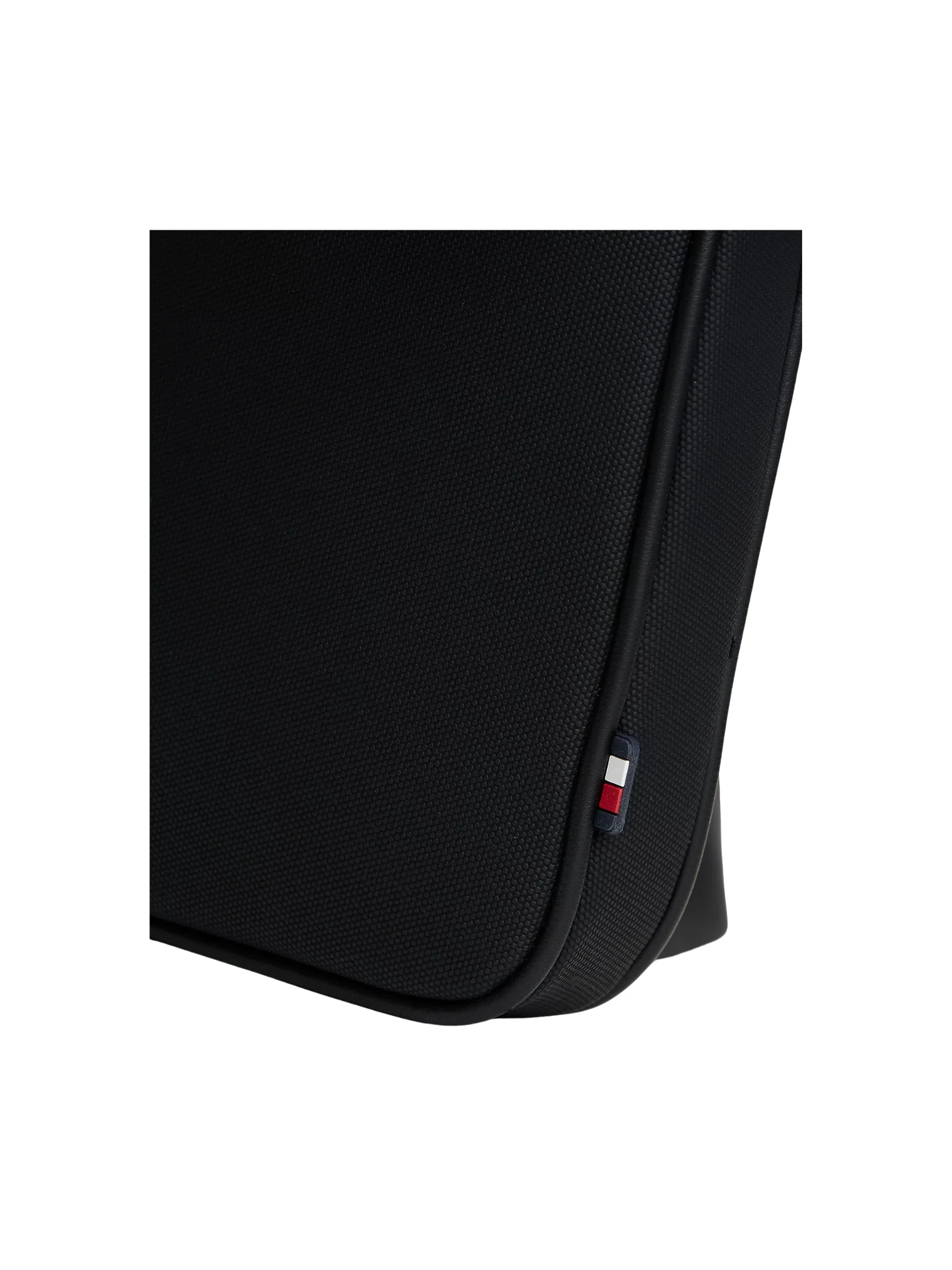 Borsa a tracolla Tommy Hilfiger nera con finitura tramata - Image 3