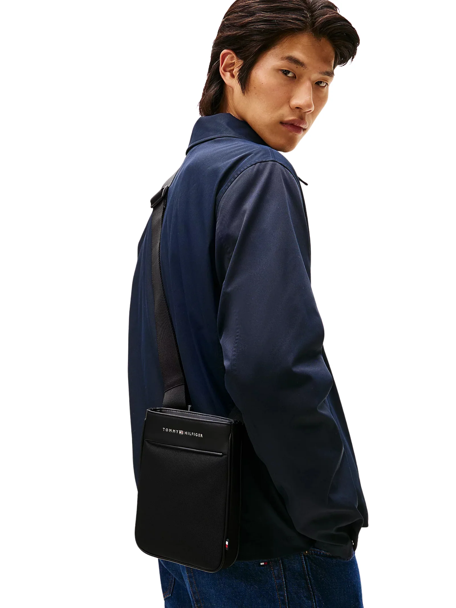 Borsa a tracolla Tommy Hilfiger nera con finitura tramata - Image 5