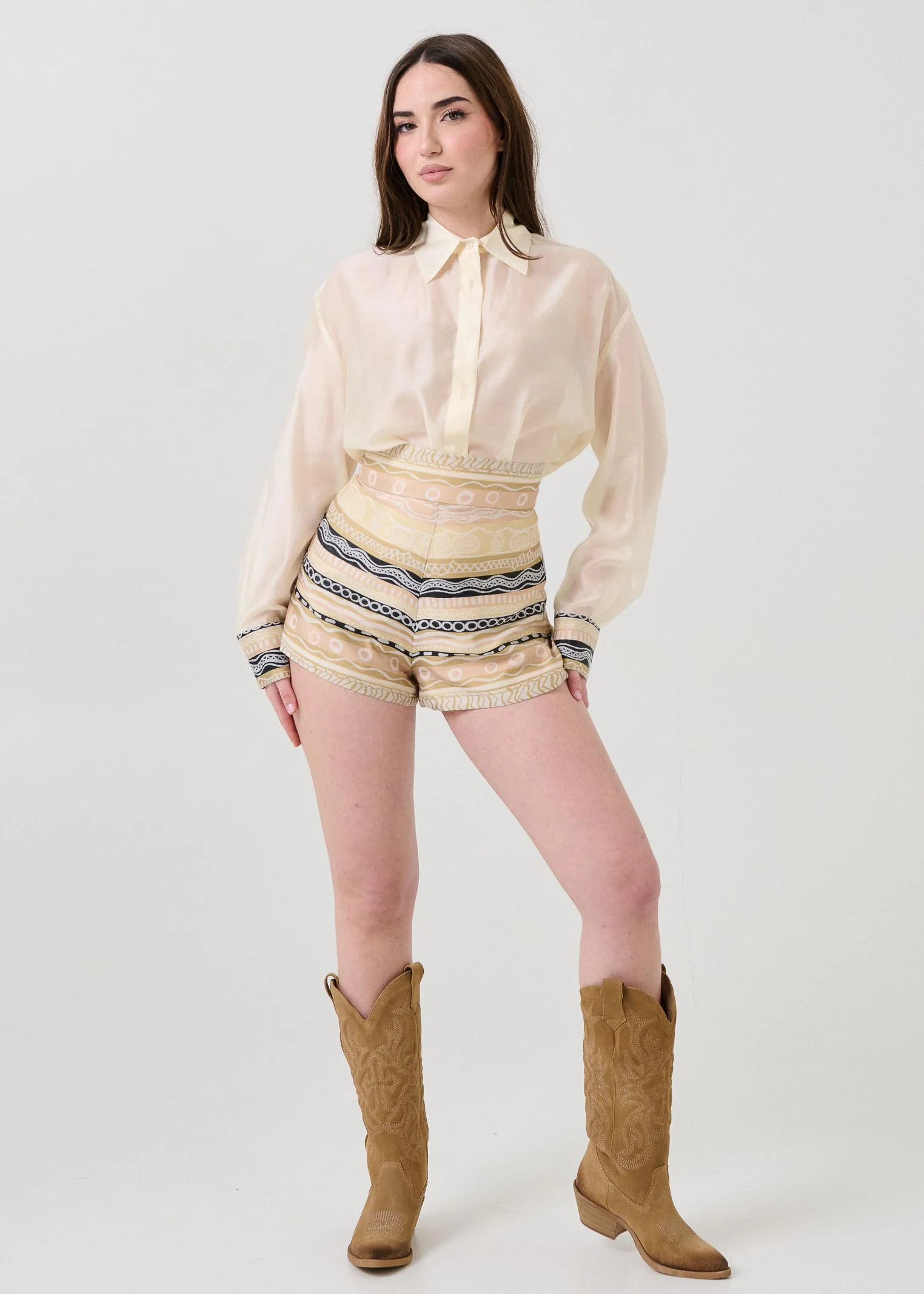 Camicia Bohemian Vì crema con polsini a contrasto - Image 4