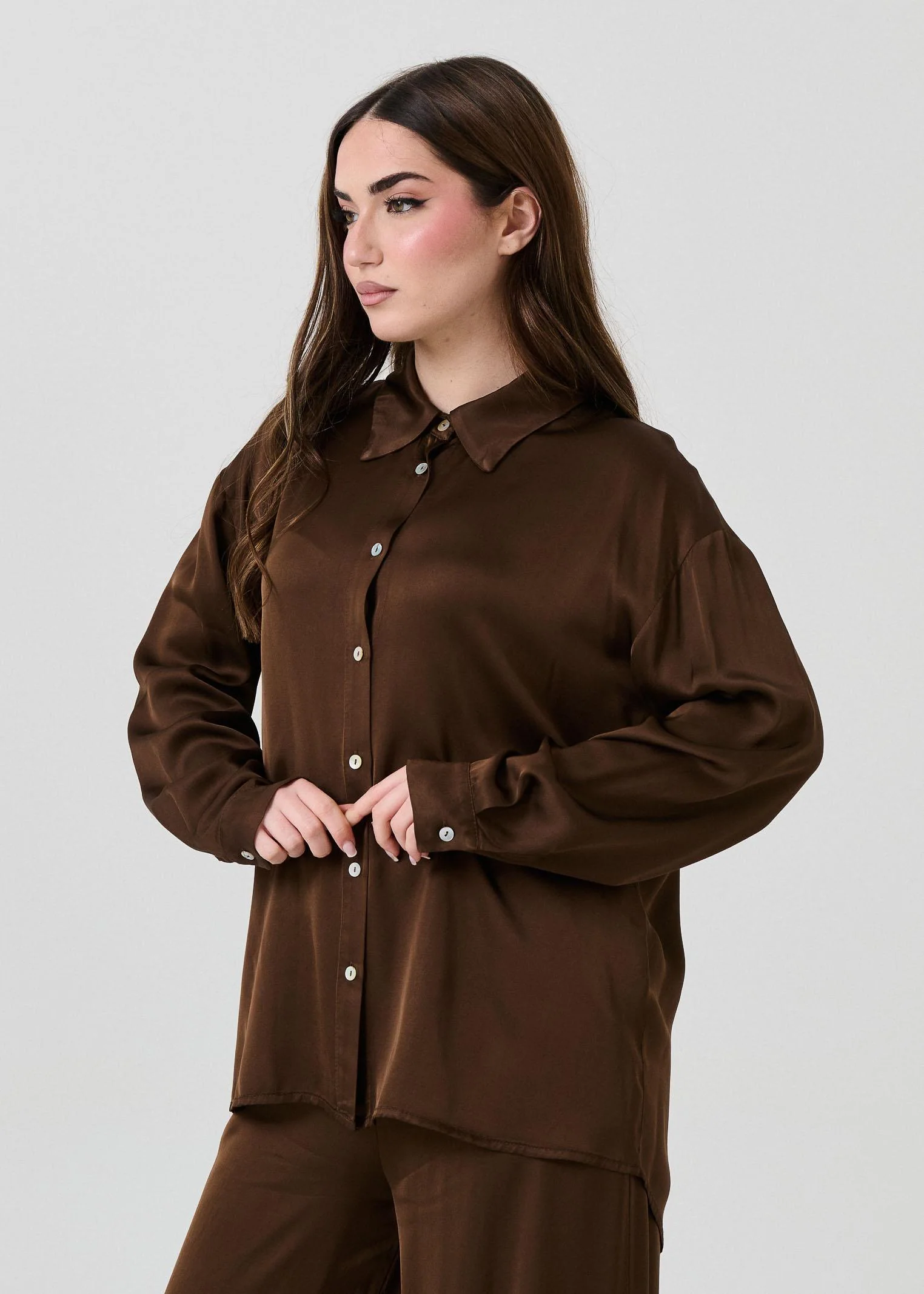 Camicia over Armoire marrone - Image 2