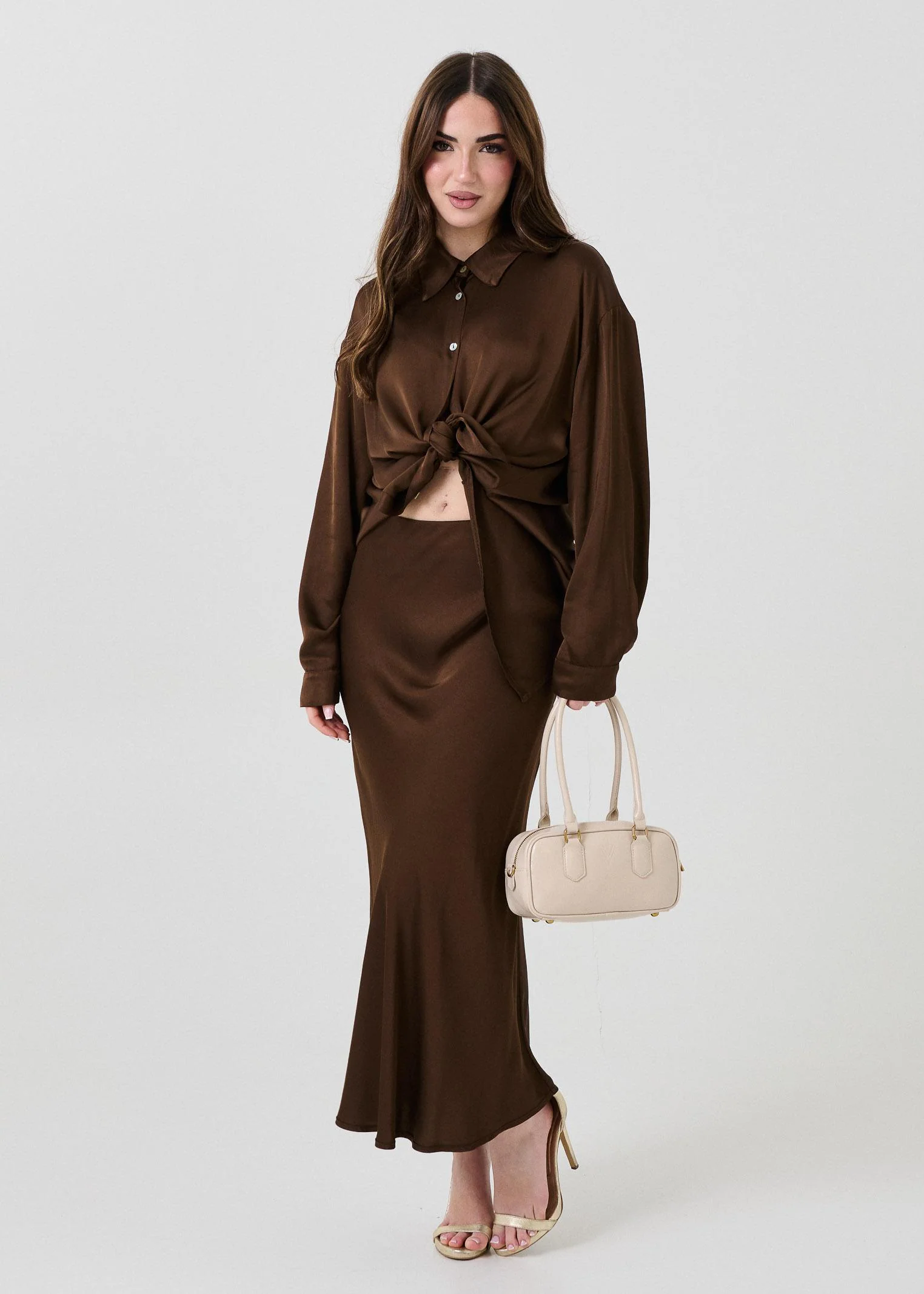 Camicia over Armoire marrone - Image 5