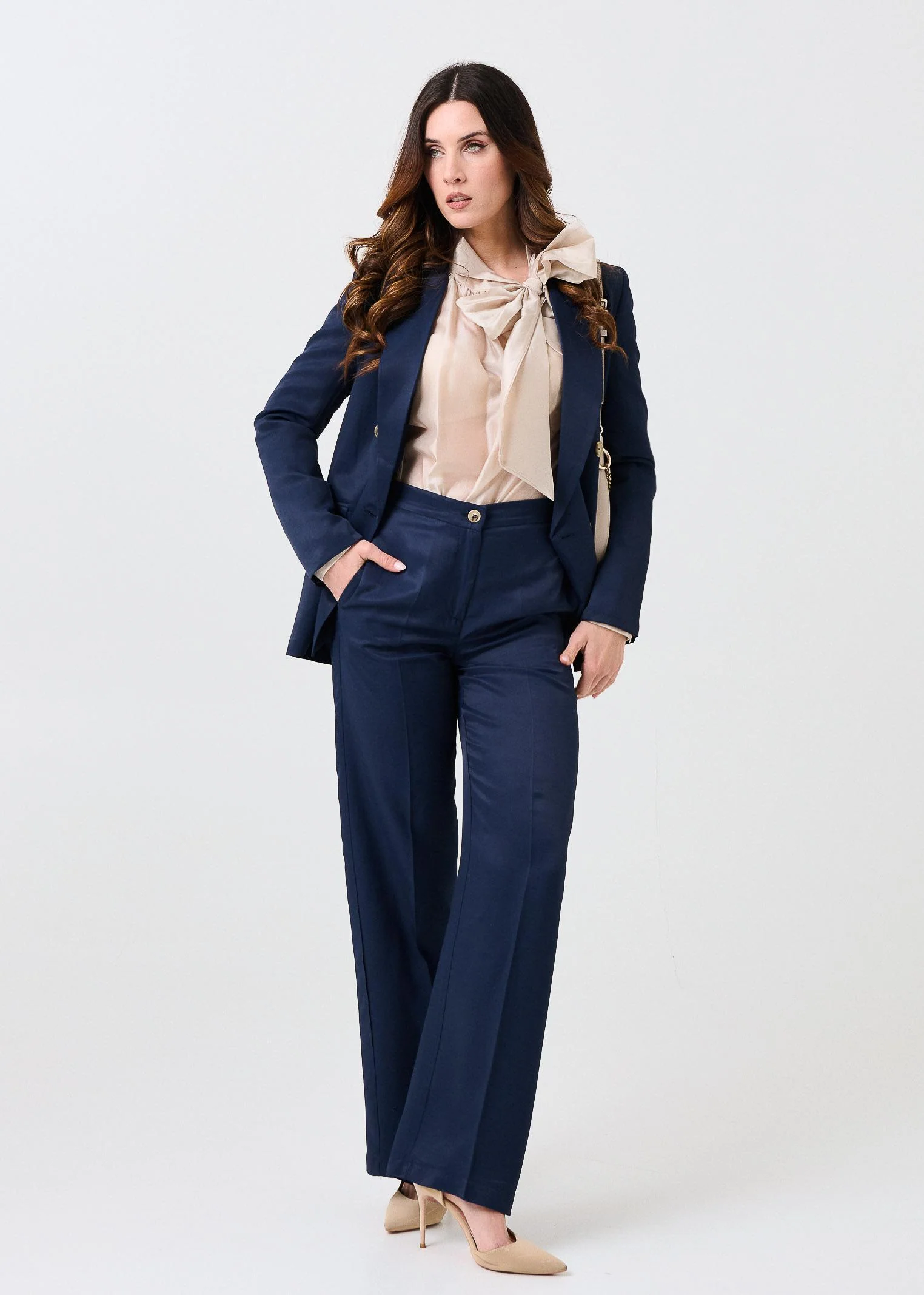 Camicia Vicolo mandorla con fiocco - Image 6