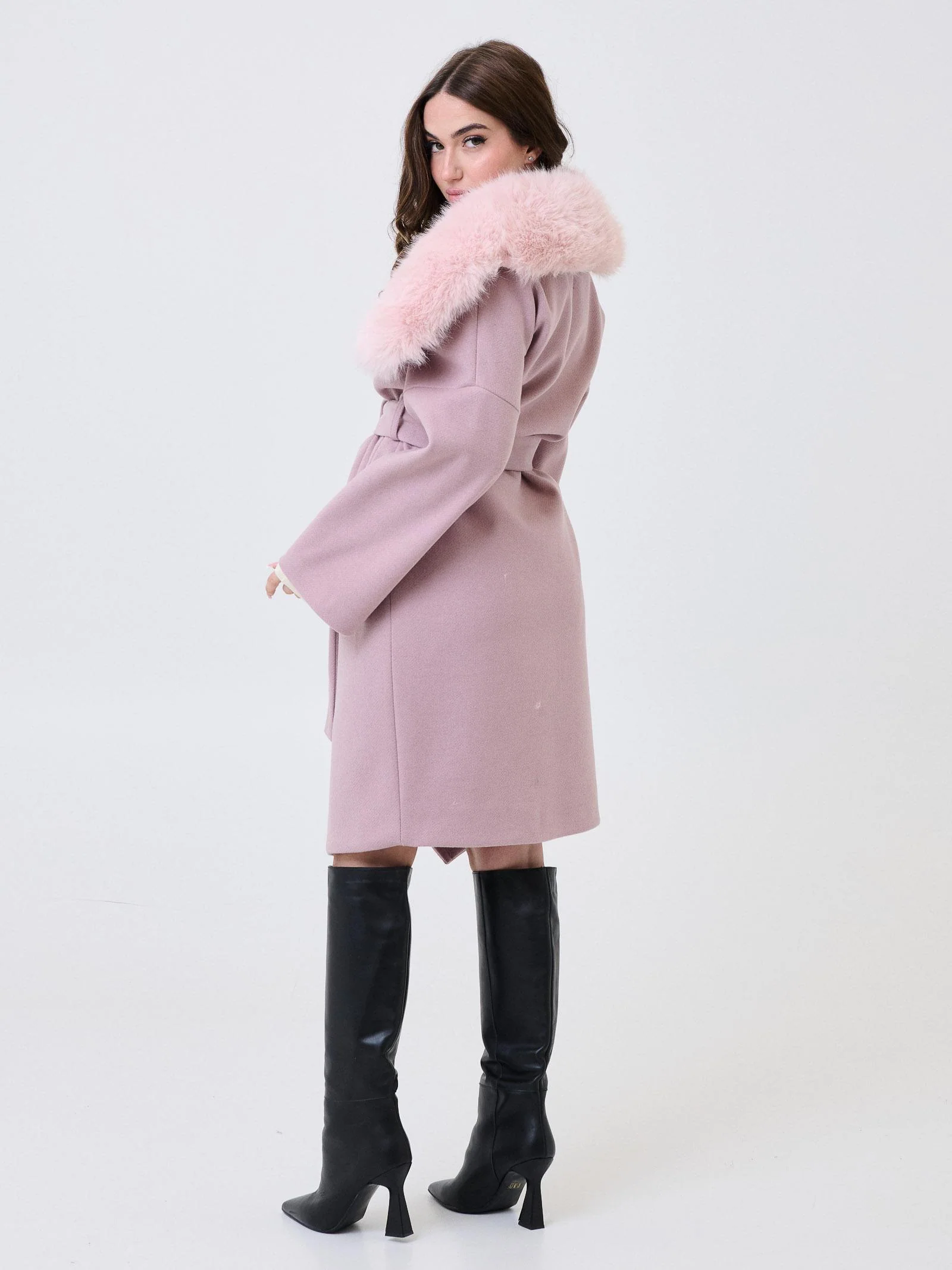 Cappotto Armoire rosa con rever in ecopelliccia - Image 3
