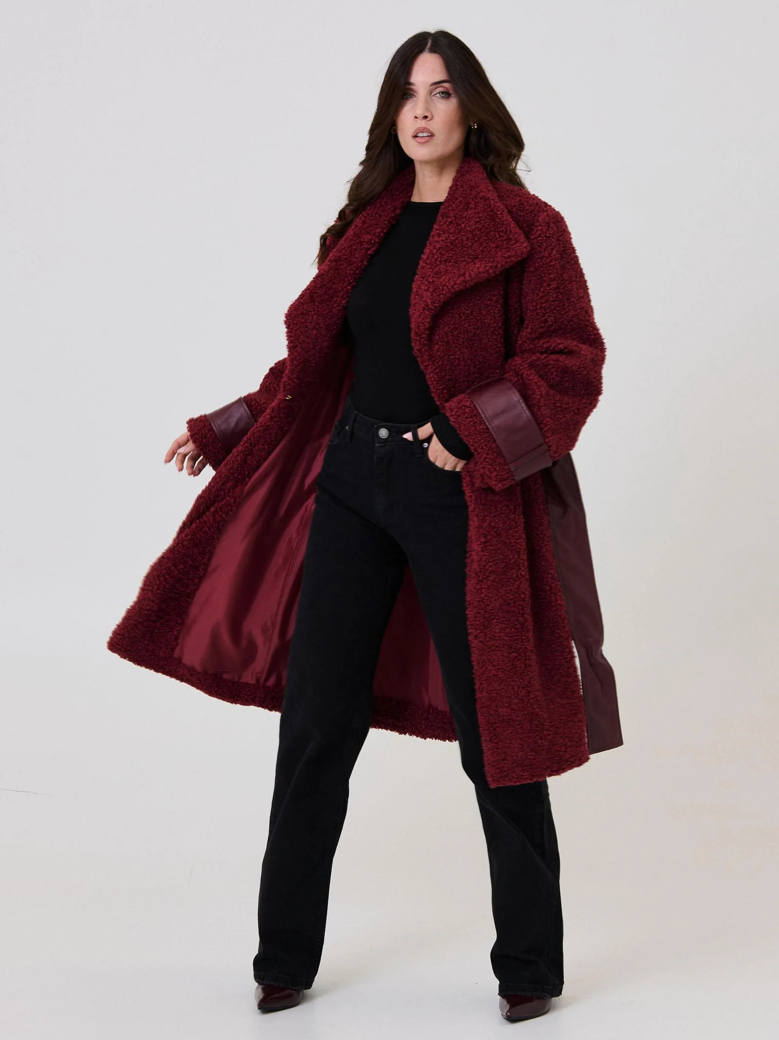 Cappotto teddy Silence Limited bordeaux con dettagli in pelle - Image 3