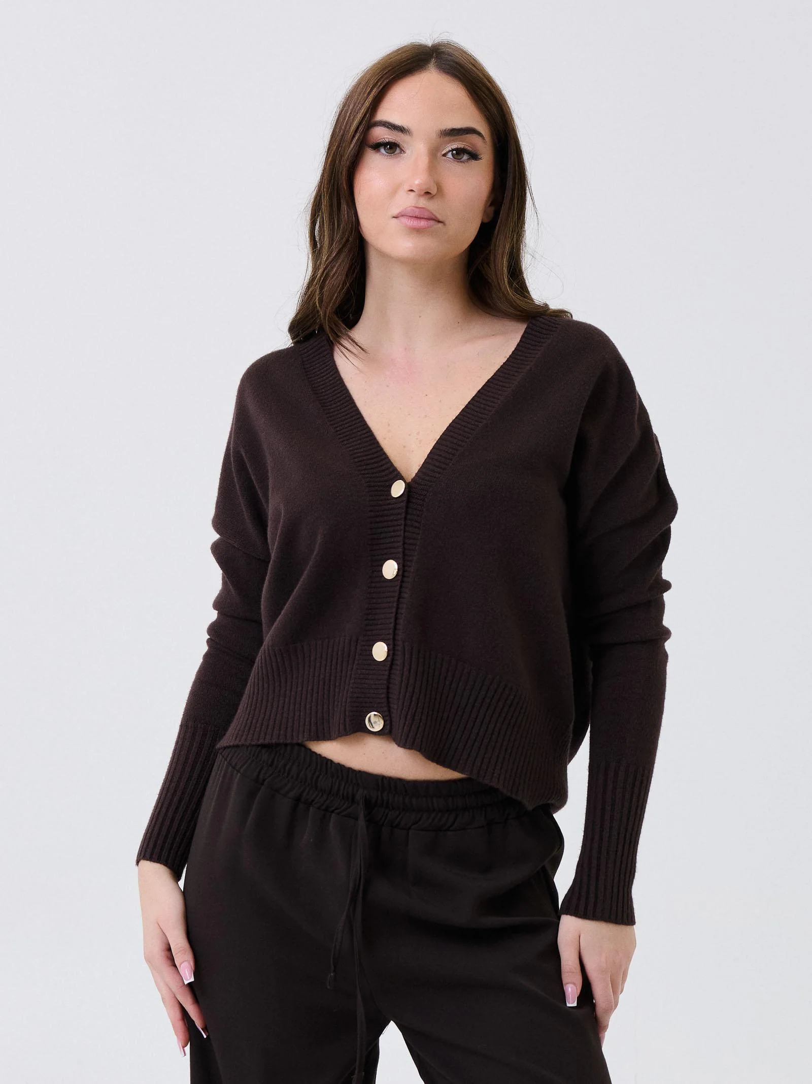 Cardigan Armoire moro con bottoni dorati
