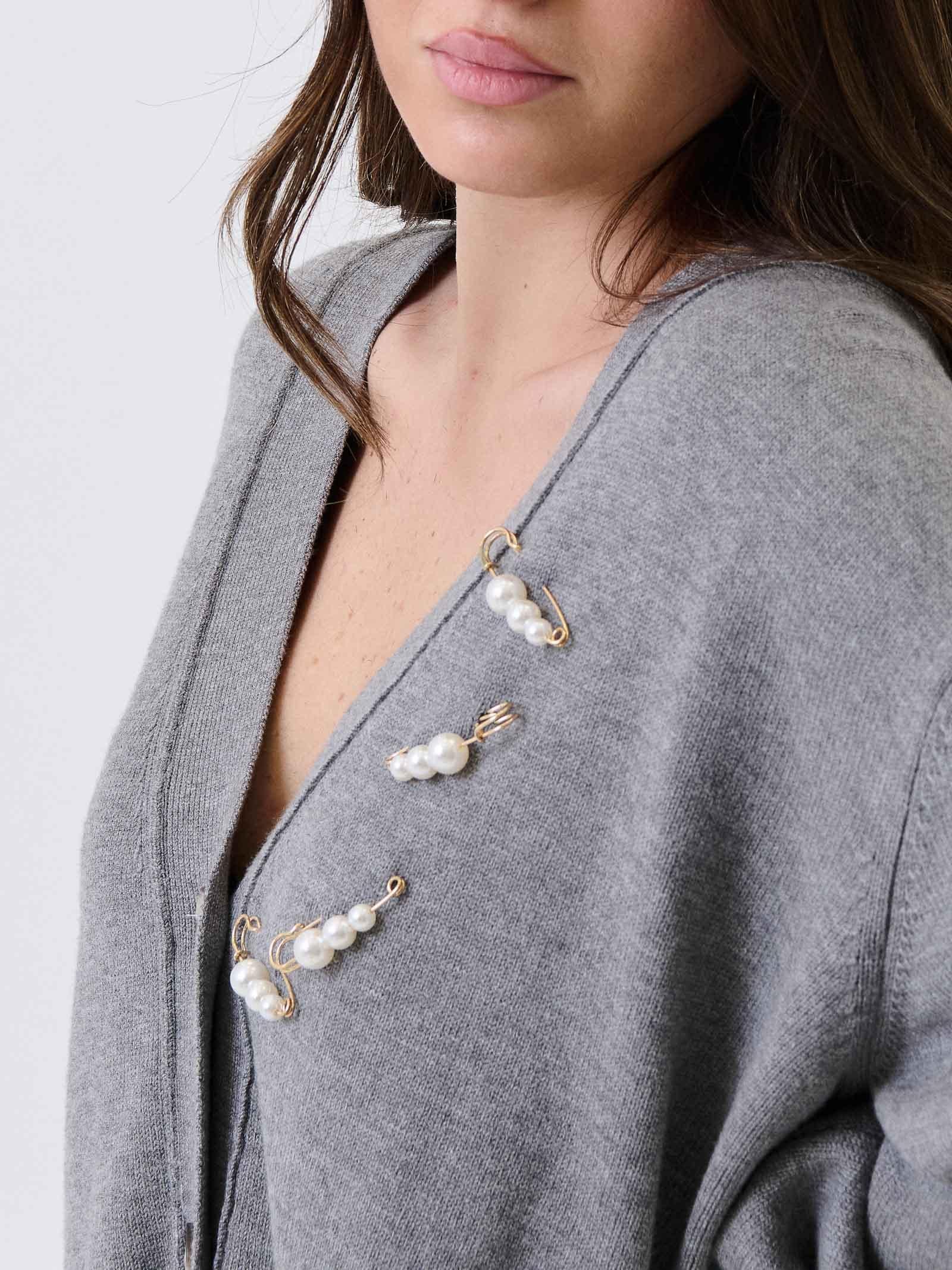 Cardigan over Vicolo grigio con spille removibili con perline - Image 3