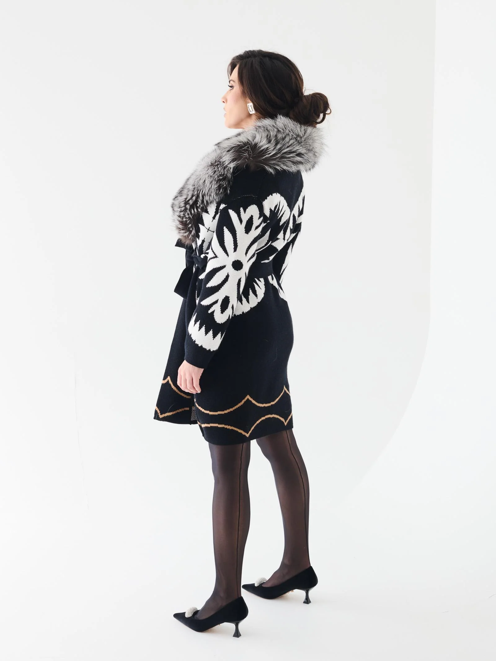 Cardigan Yes London nero e marrone con collo in pelliccia volpe - Image 4