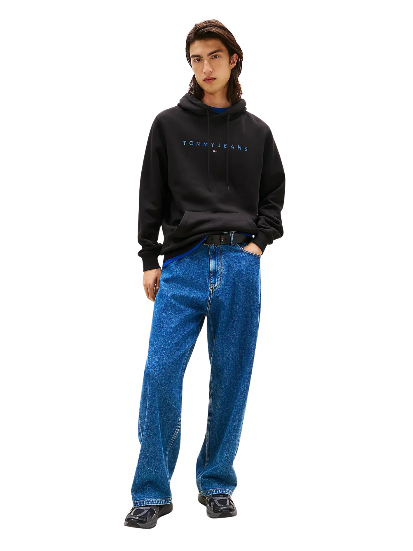 Felpa con cappuccio Tommy Hilfiger nero con logo lineare ricamato - Image 4