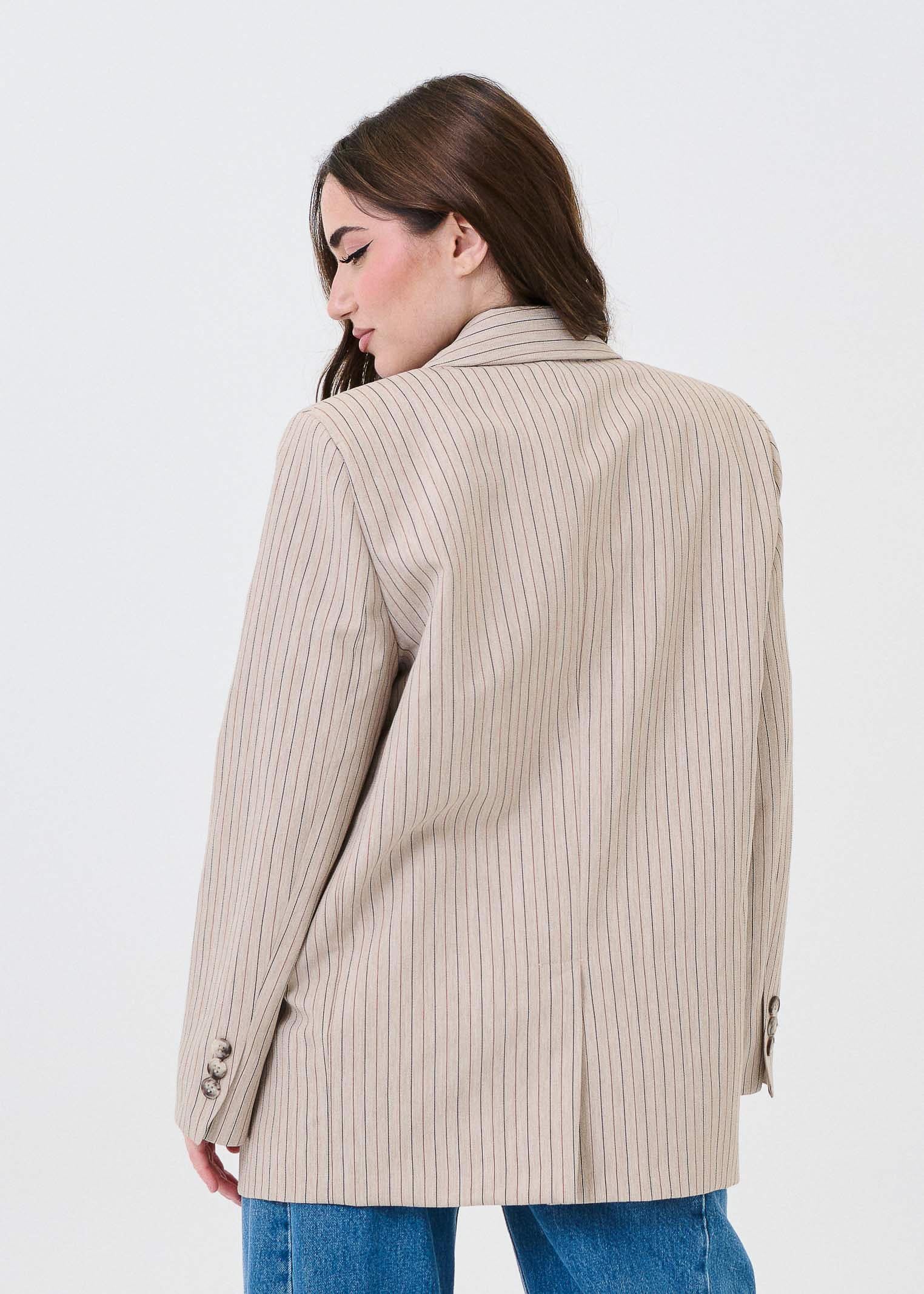 Giacca a righe Vicolo beige con patch V in rilievo teddy - Image 3
