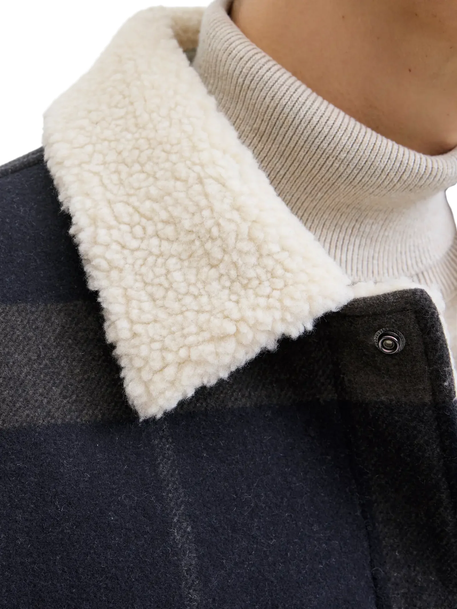 Giacca Jack & Jones blu check con interno in ecopelliccia - Image 4