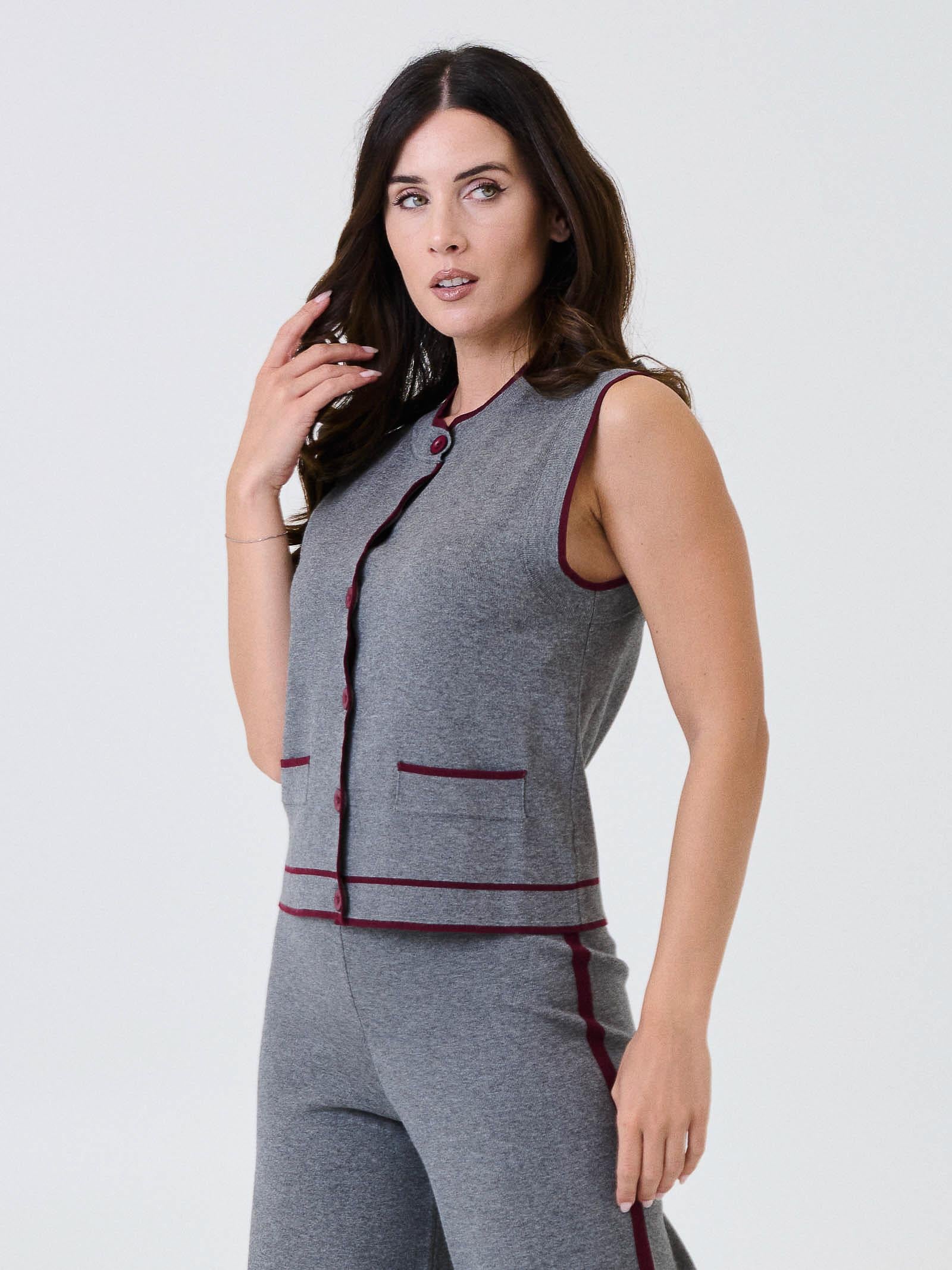 Gilet Kontatto grigio con finiture bordeaux - Image 3