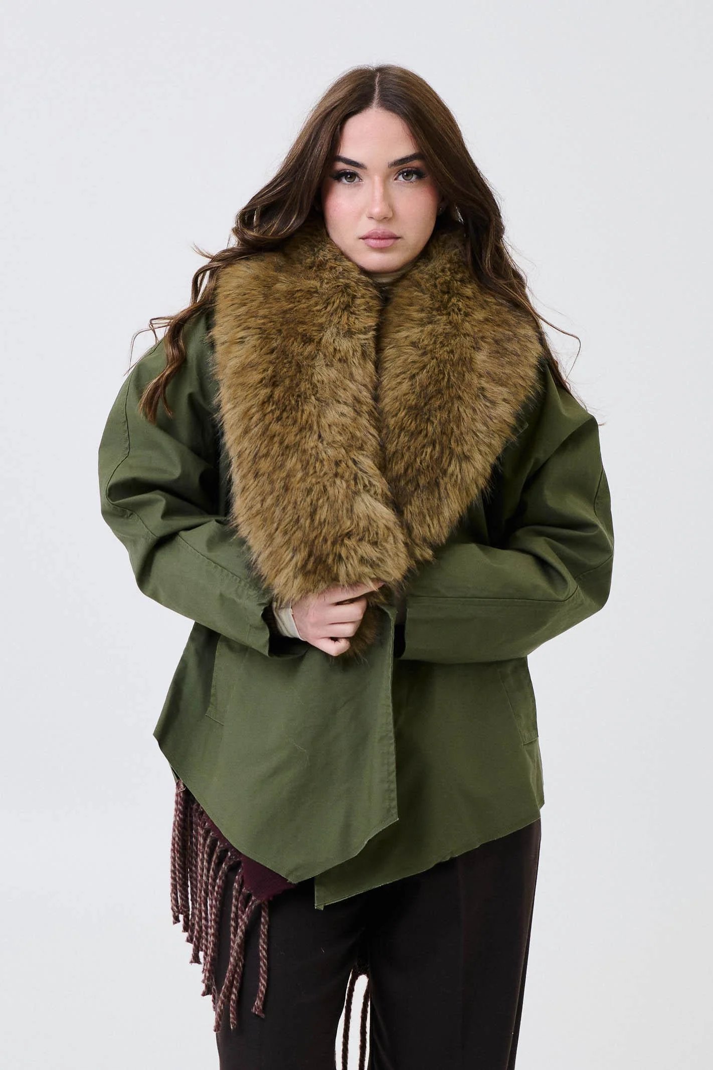 Giubbino Armoire verde militare con ecopelliccia e cardigan removibili
