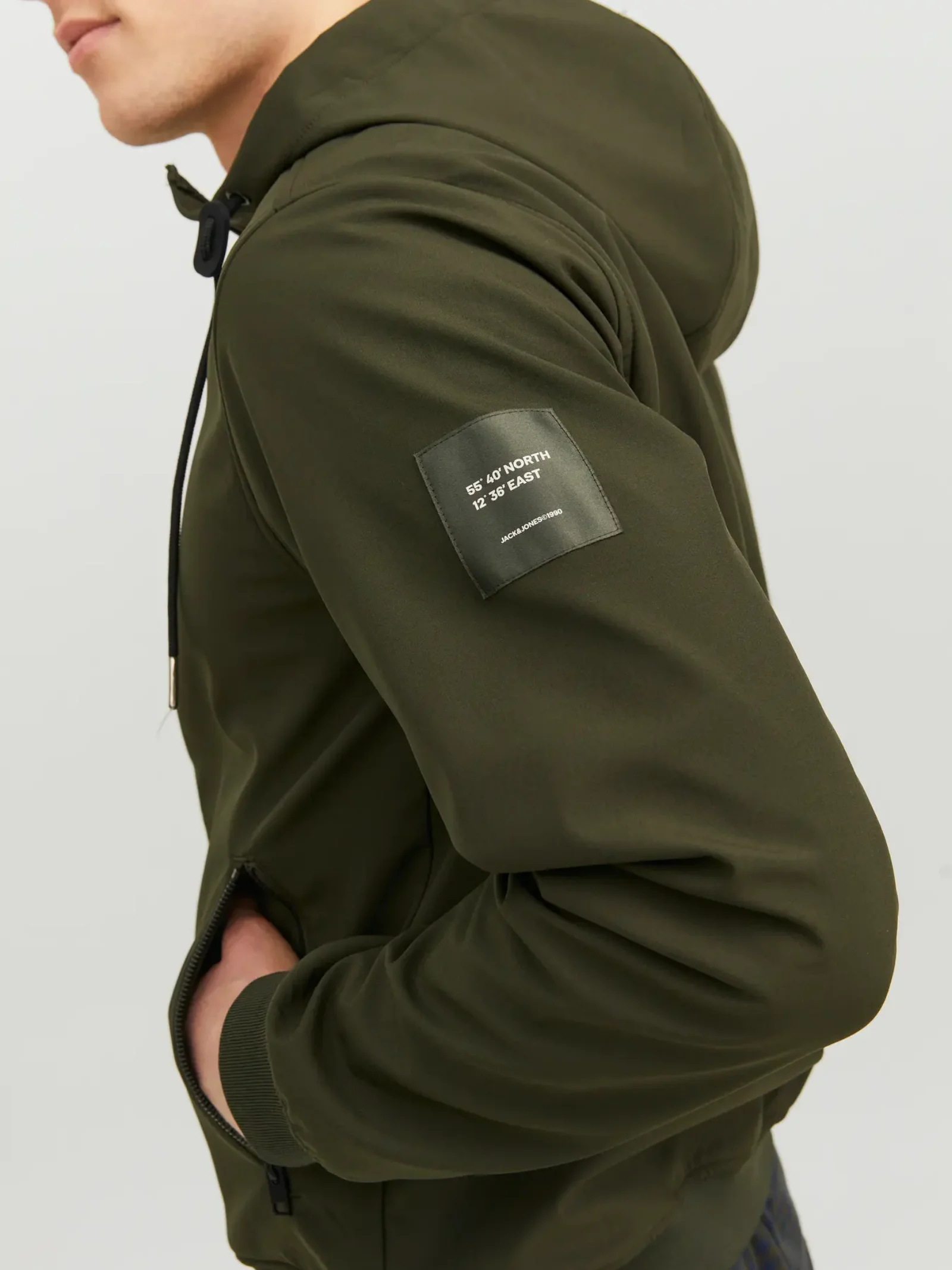 Giubbino Jack & Jones verde con zip - Image 4