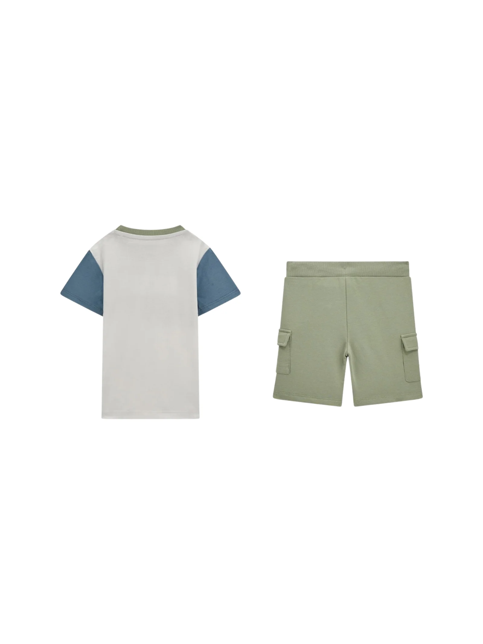 Completo Guess bianco e verde con shorts cargo - Image 2