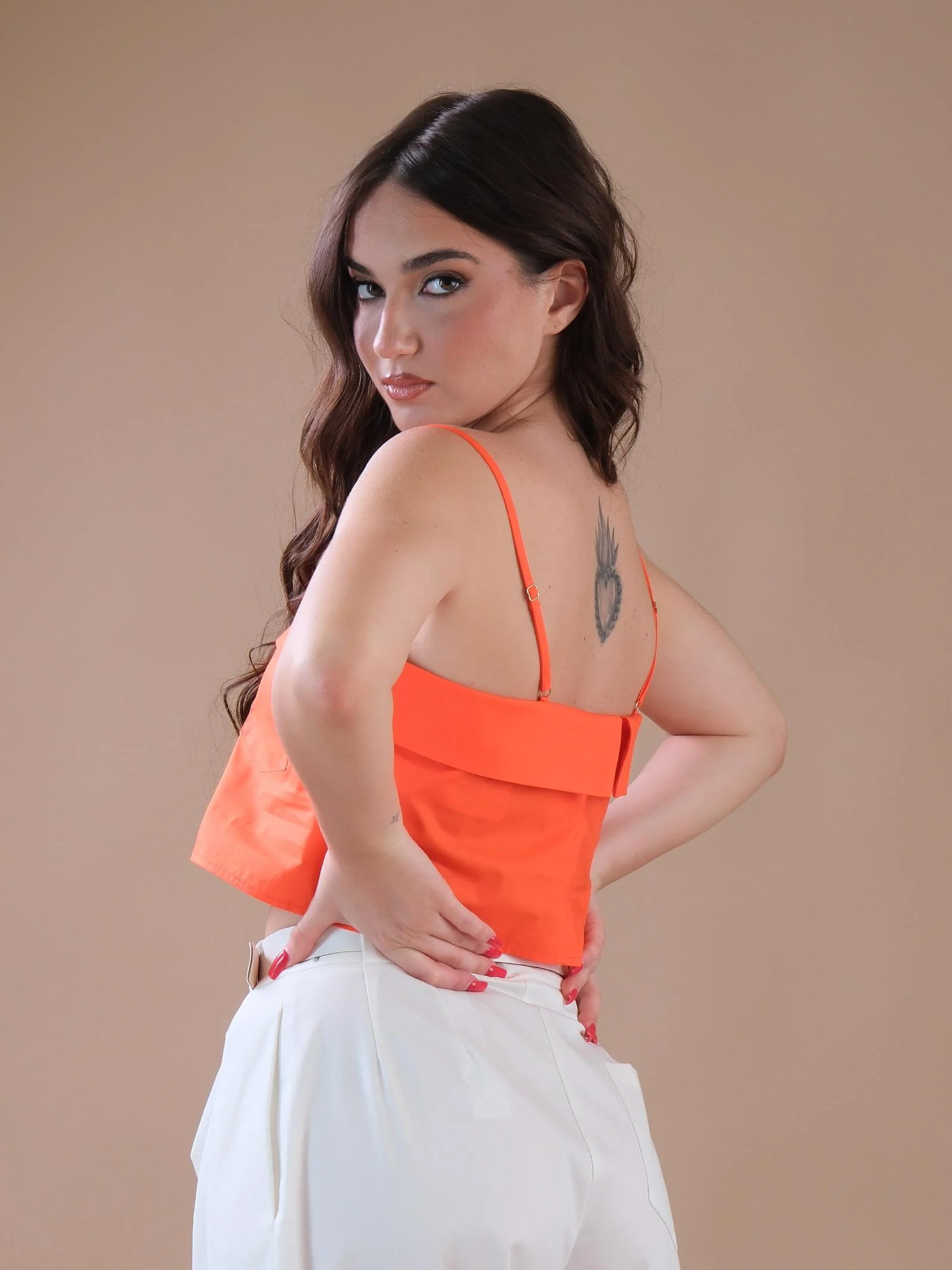 Crop top arancio mood camicia con bratella - Image 3