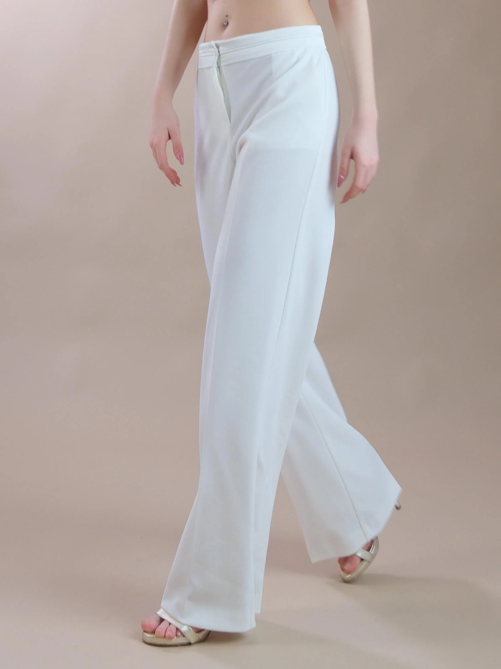 Pantaloni a palazzo bianco latte con fascia in raso - Image 2
