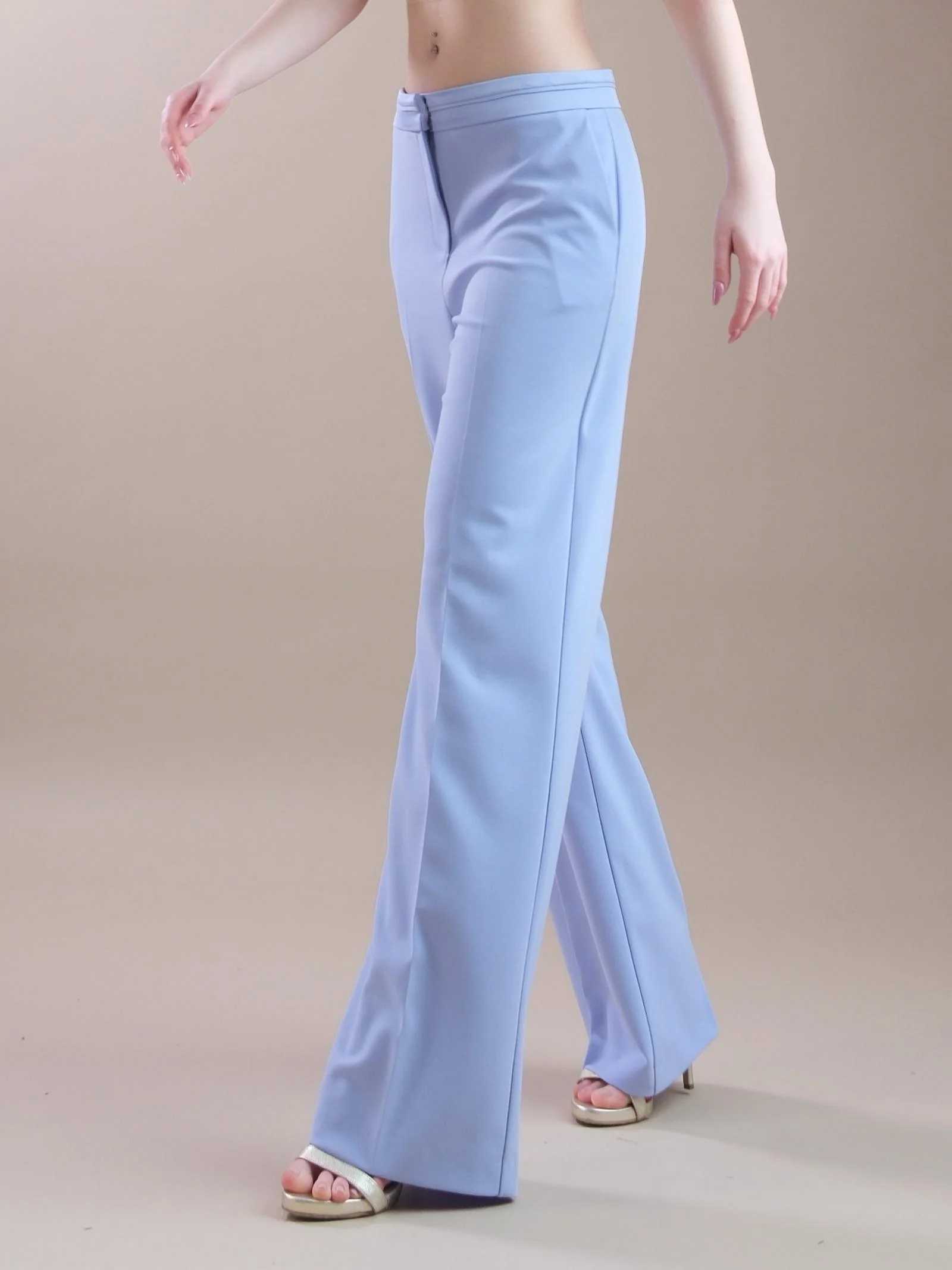 Pantaloni a palazzo lavanda con fascia in raso in vita - Image 2