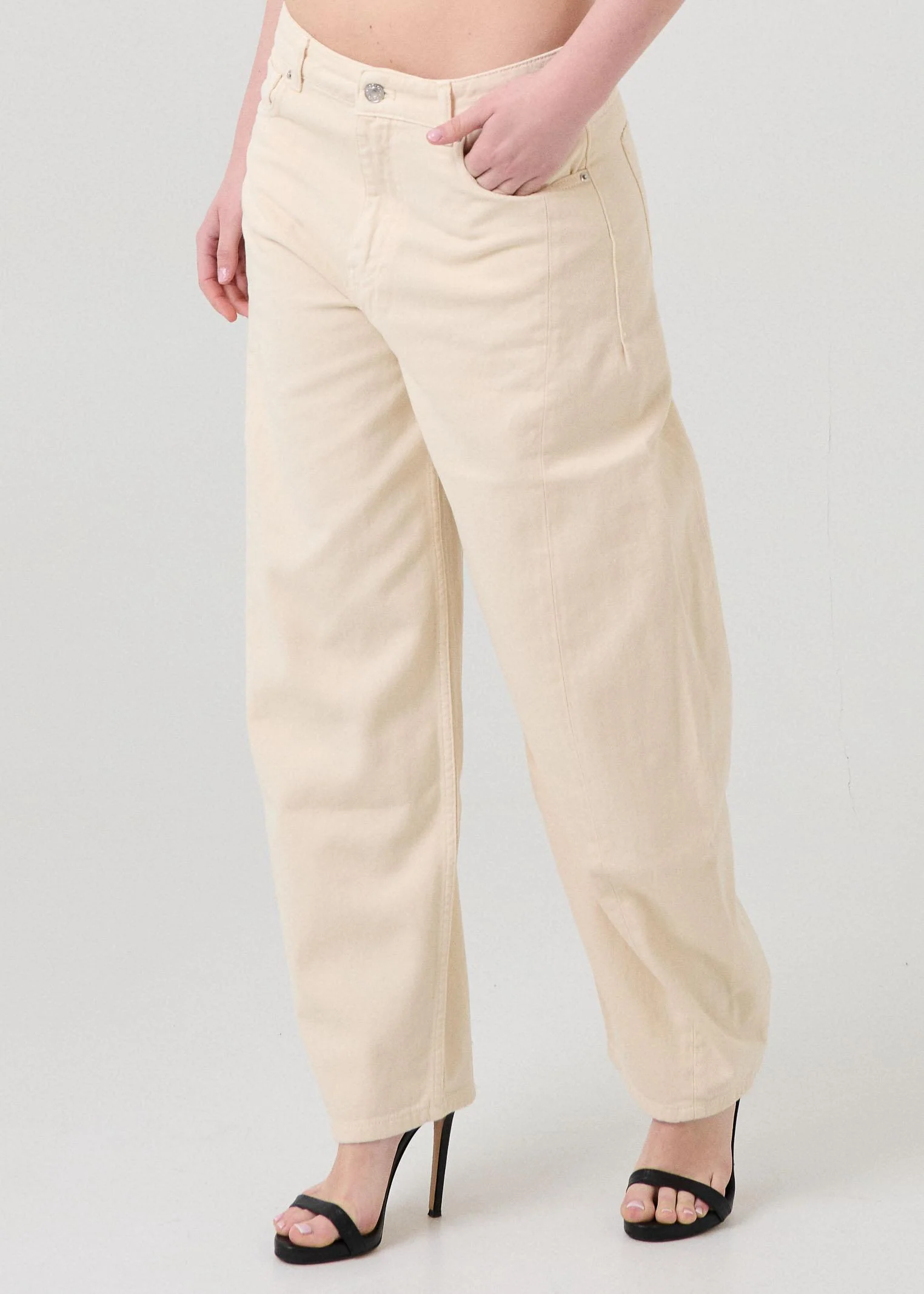 Jeans "Chiara Barrel" Vicolo vaniglia - Image 2