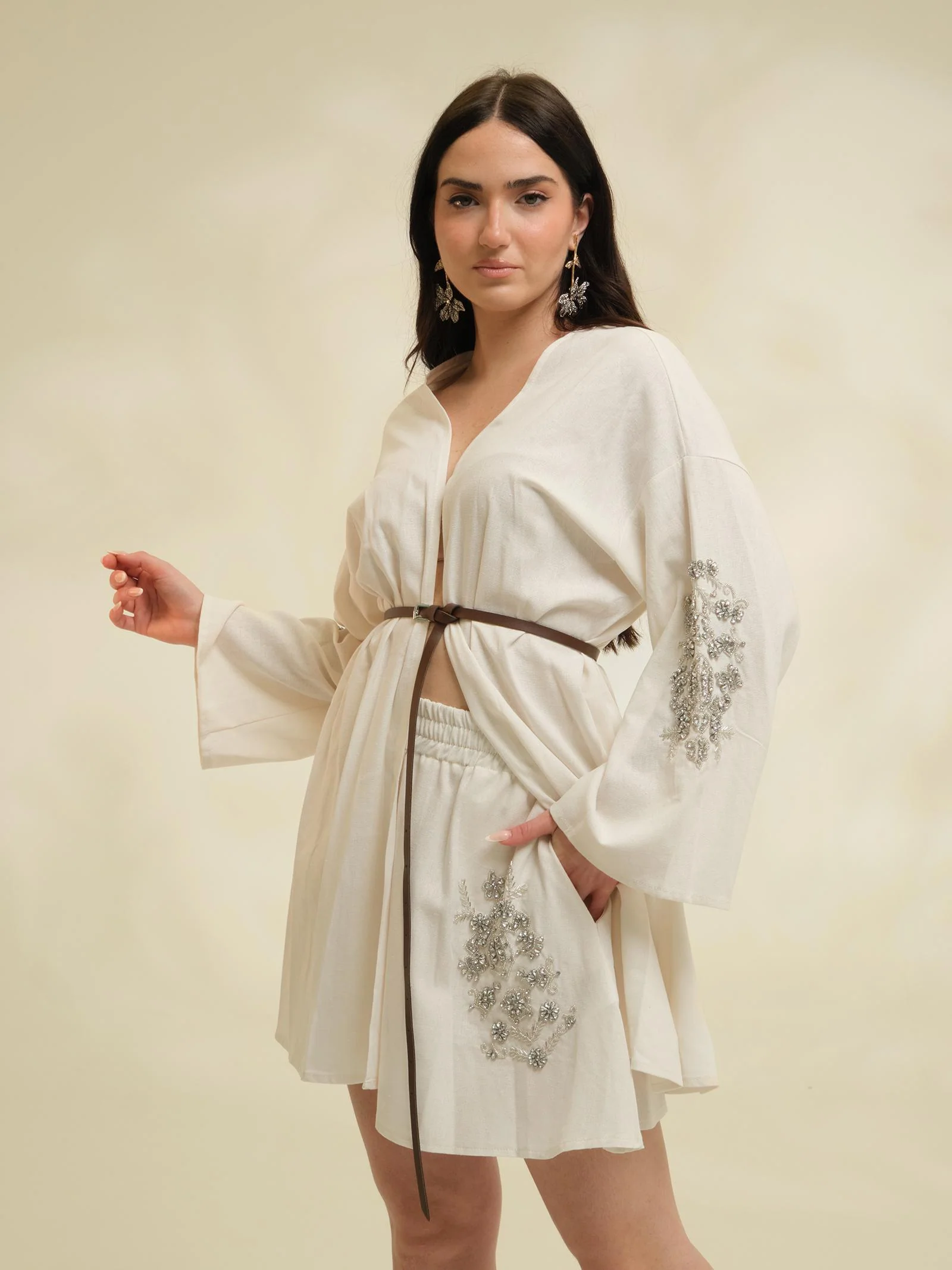 Kimono Haveone burro con applicazioni gioiello - Image 4