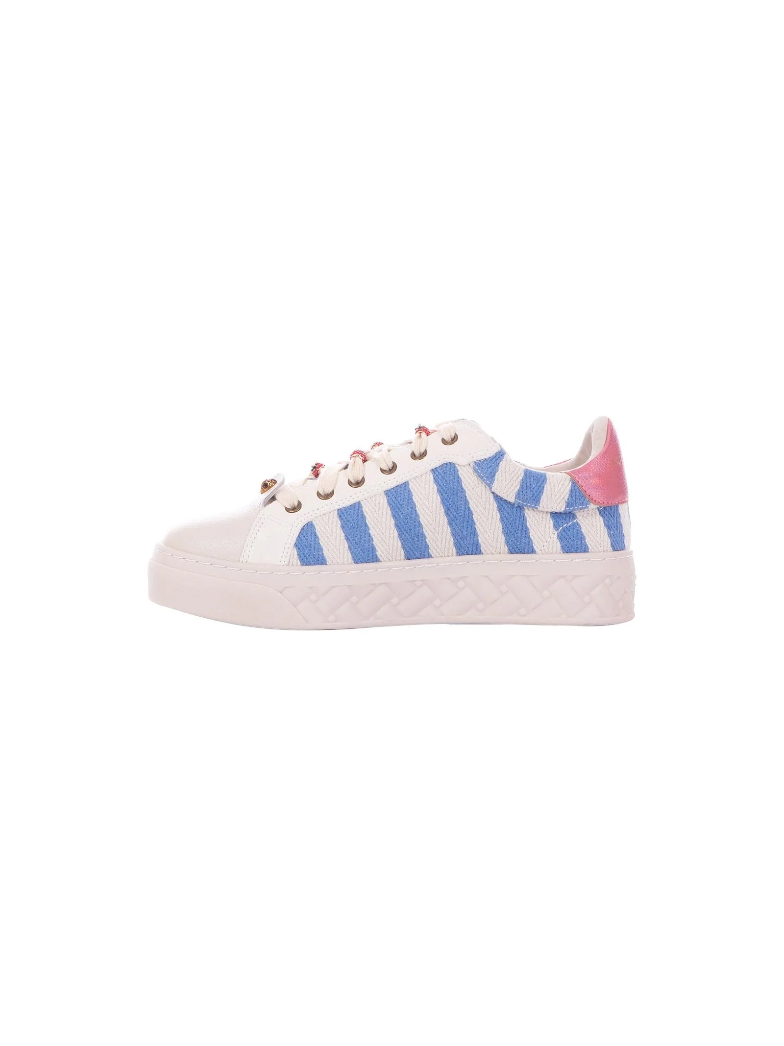 Sneakers Kurt Geiger bianca con dettagli azzurri e fragoline - Image 4