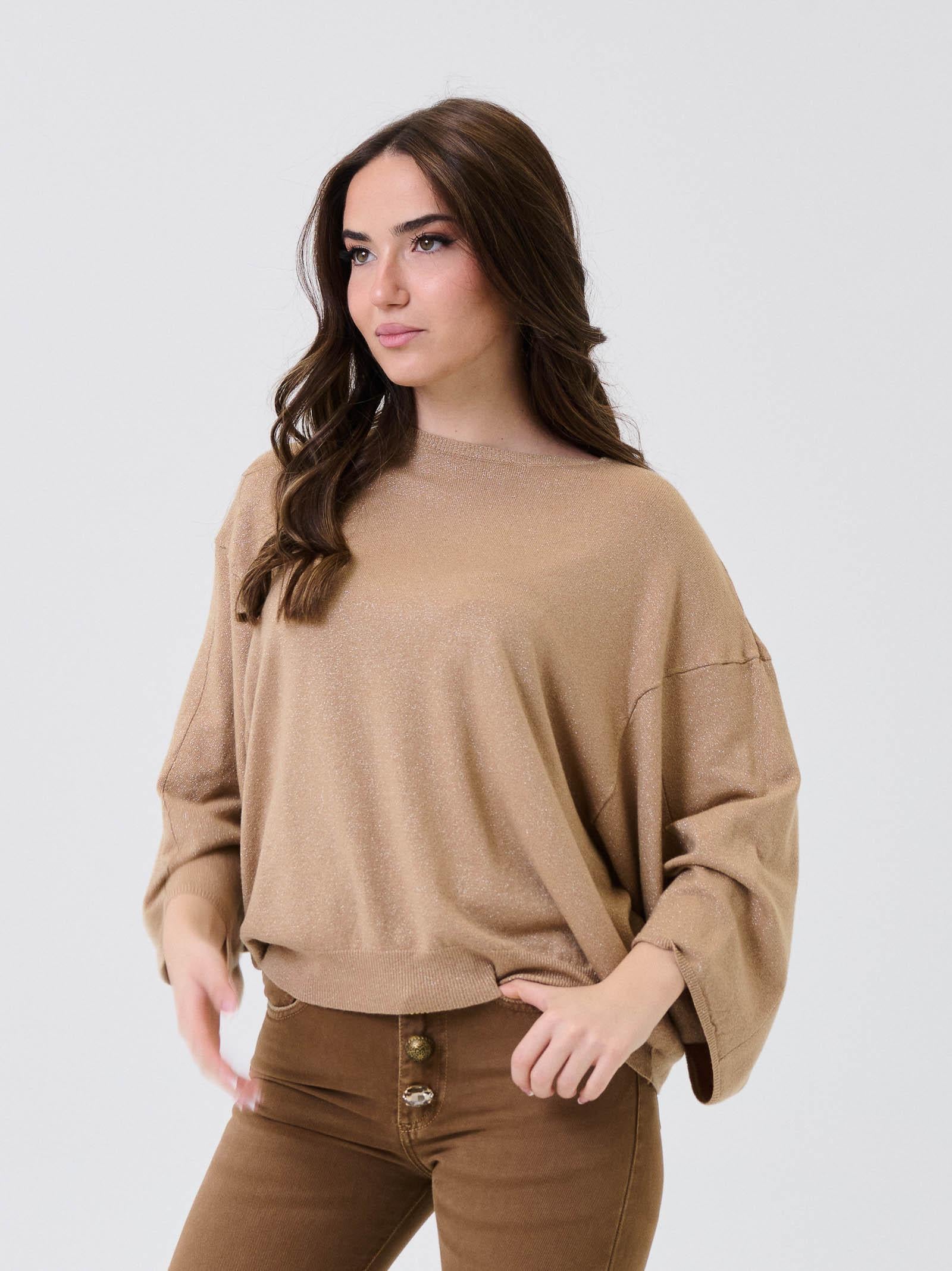 Maglia a spalla scesa Armoire oro con dettagli filo lurex - Image 2
