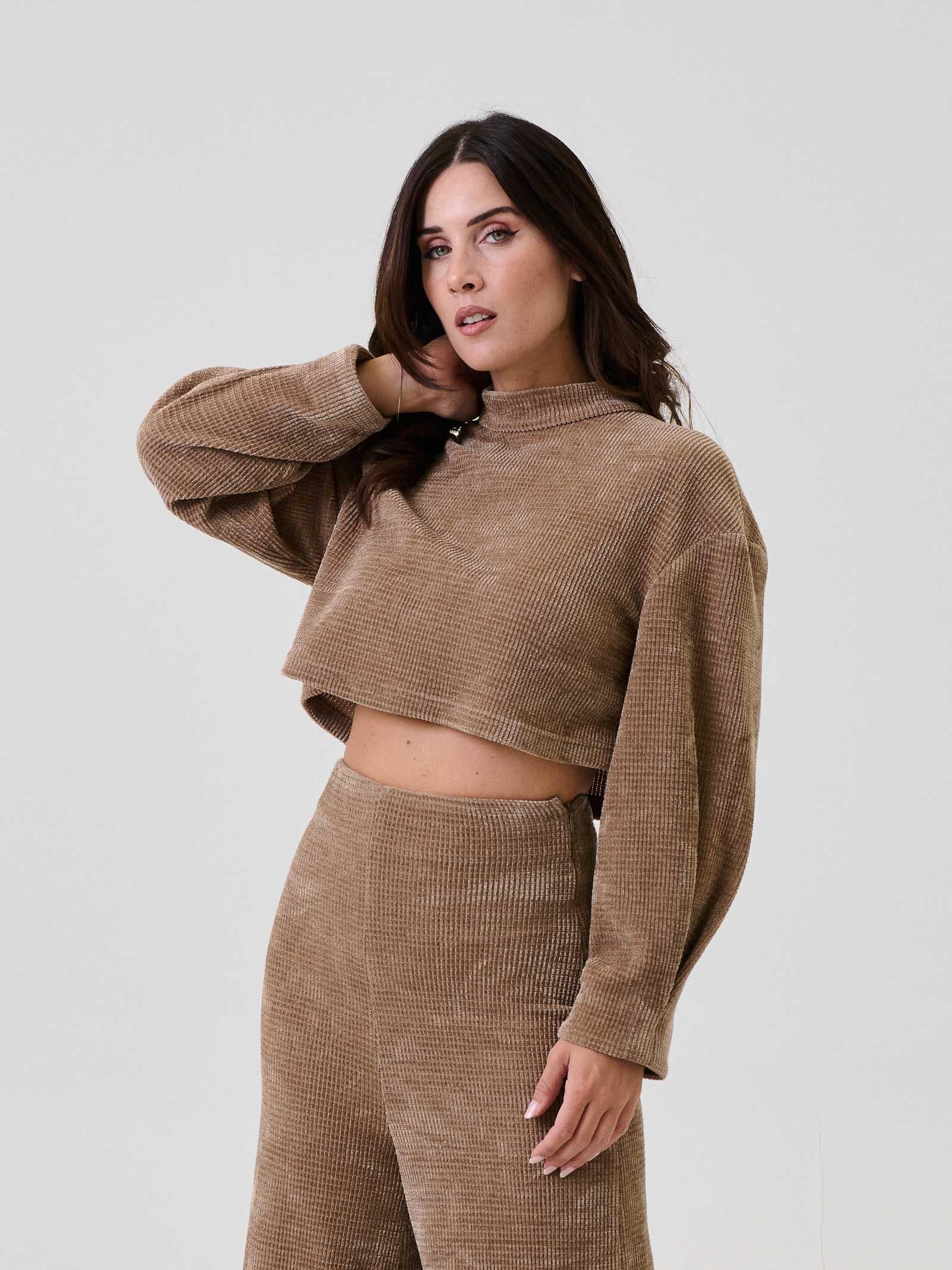 Maglia cropped Bohemian Vì  taupe in velluto - Image 2