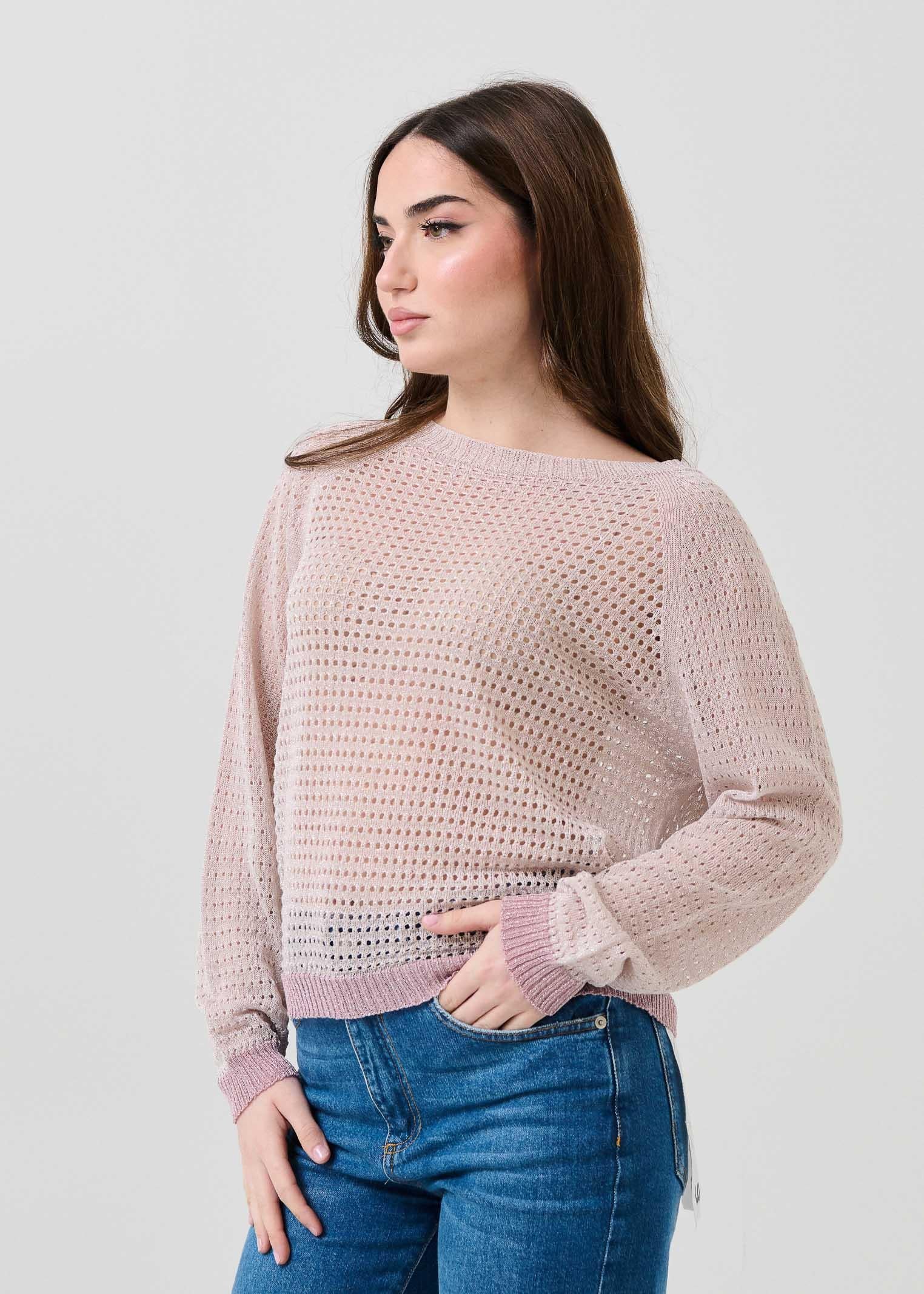 Maglia traforata Armoire rosa in filo lurex con scollo a barca - Image 2