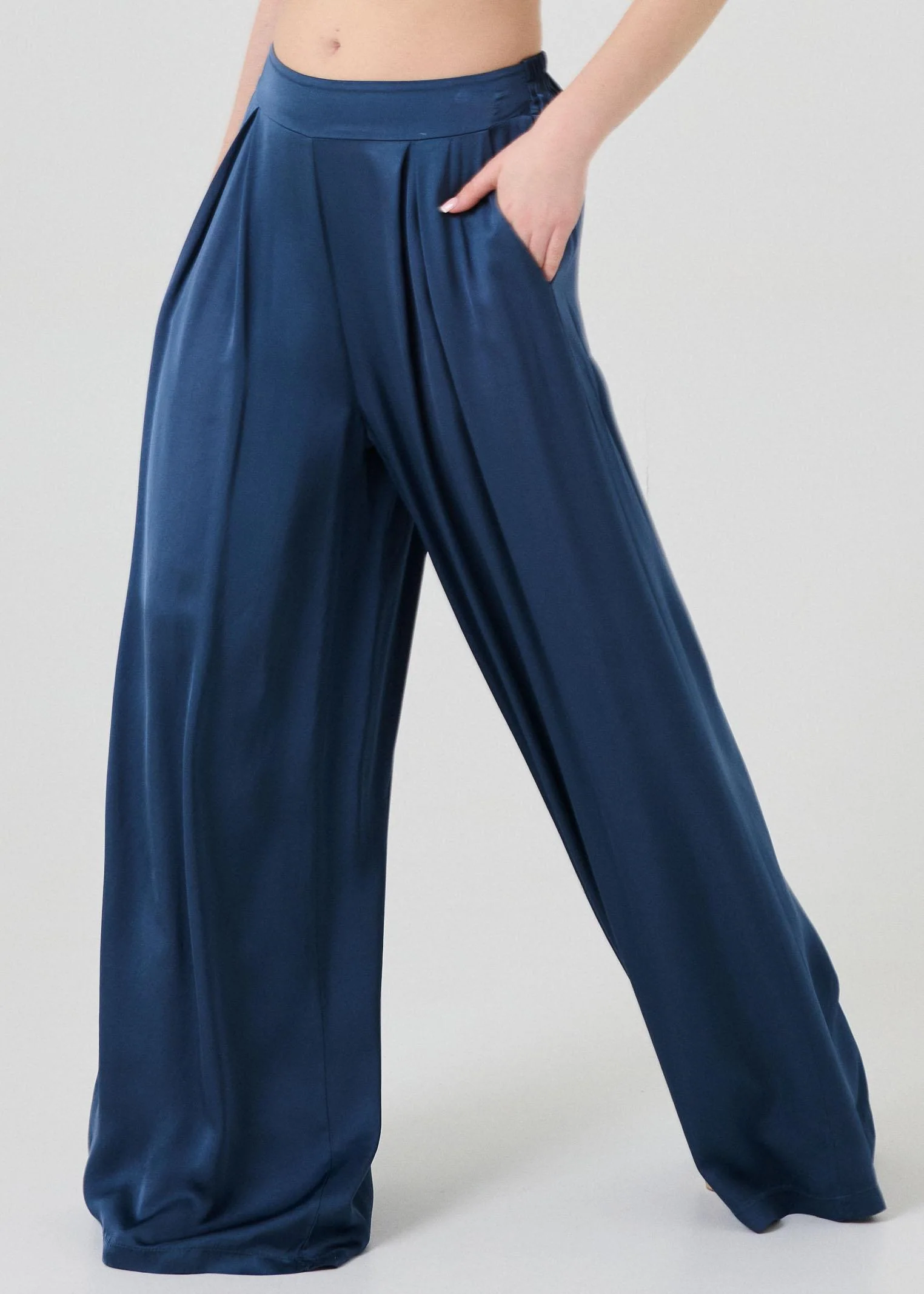 Pantalone a palazzo Armoire blu denim con pinces - Image 2
