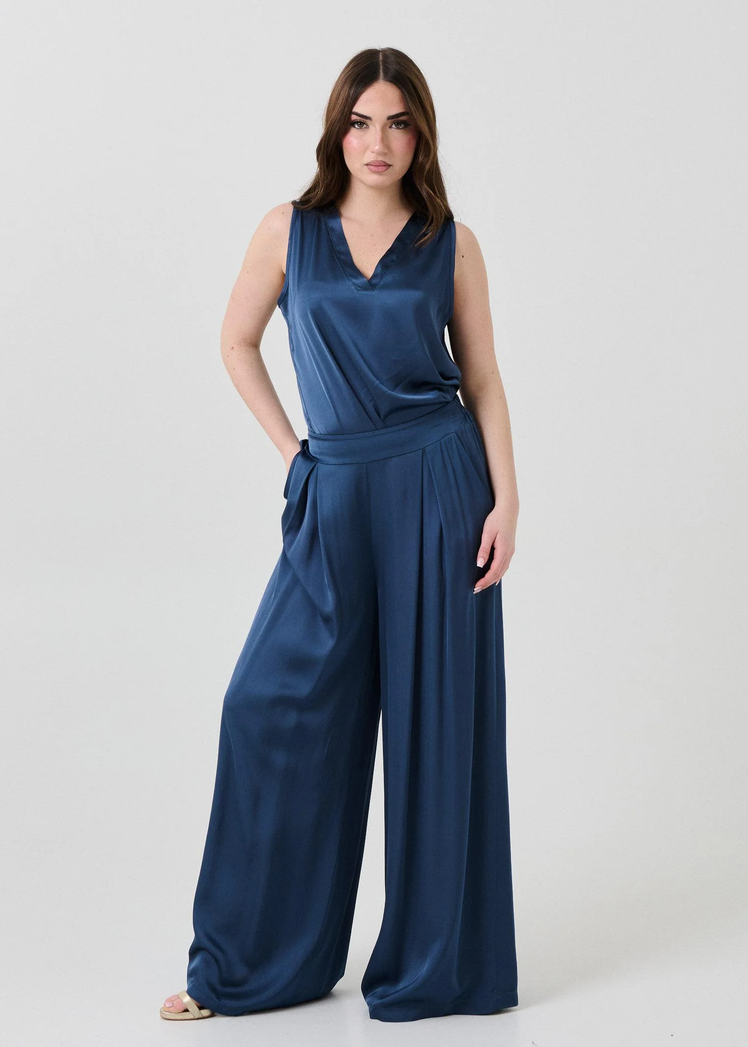 Pantalone a palazzo Armoire blu denim con pinces - Image 4